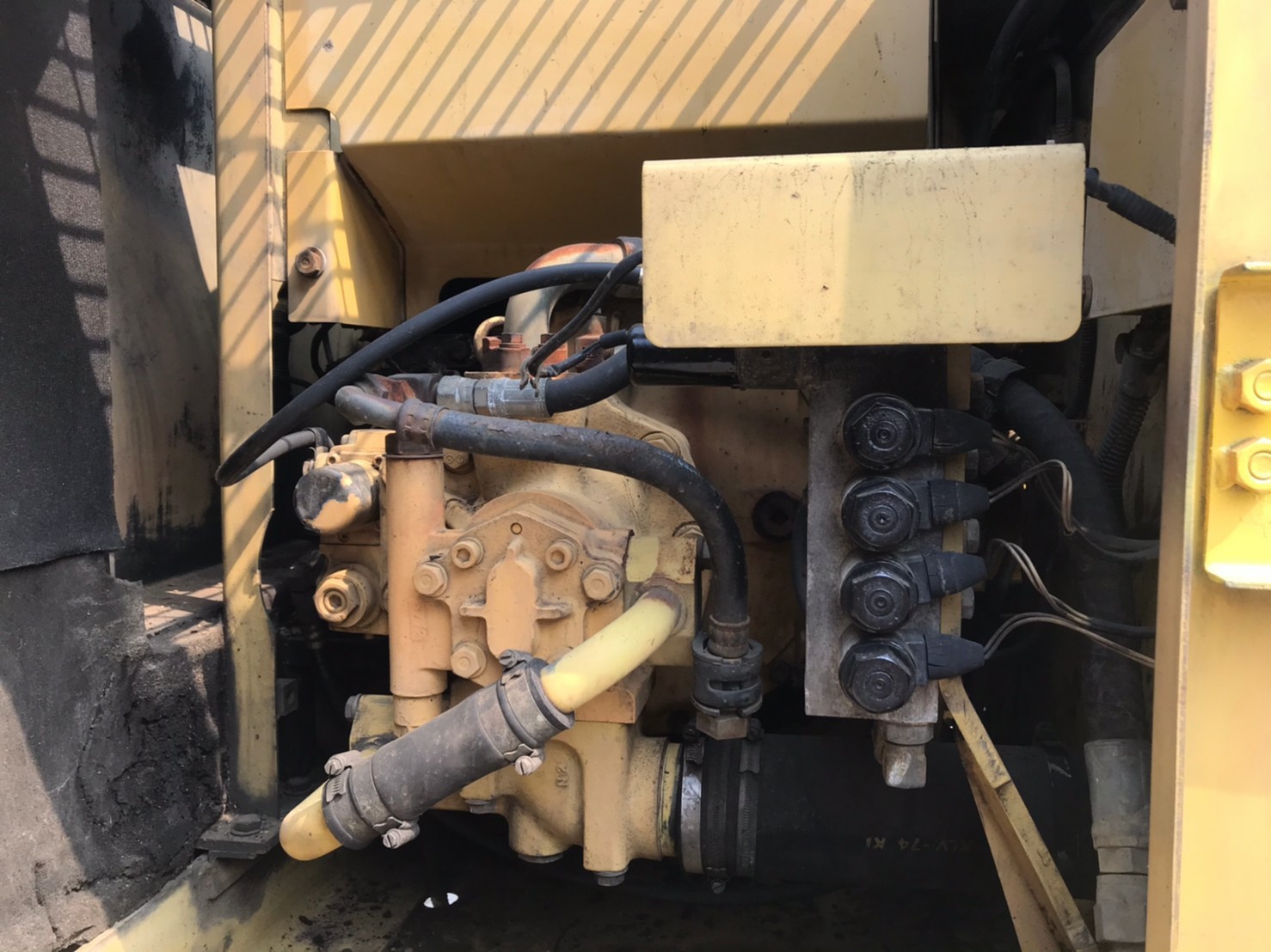 รถขุด KOMATSU PC120-6 พร้อมใช้งาน