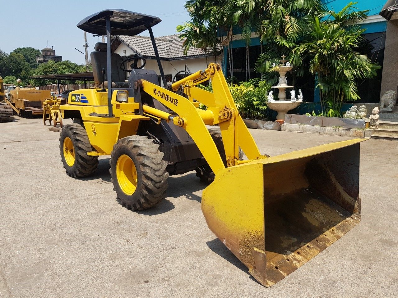 รถตัก KOMATSU WA30-5 พร้อมใช้งานรถสวย รายละเอียดสอบถามที่คุณชัญญา 0658844400, www.nmc99.com