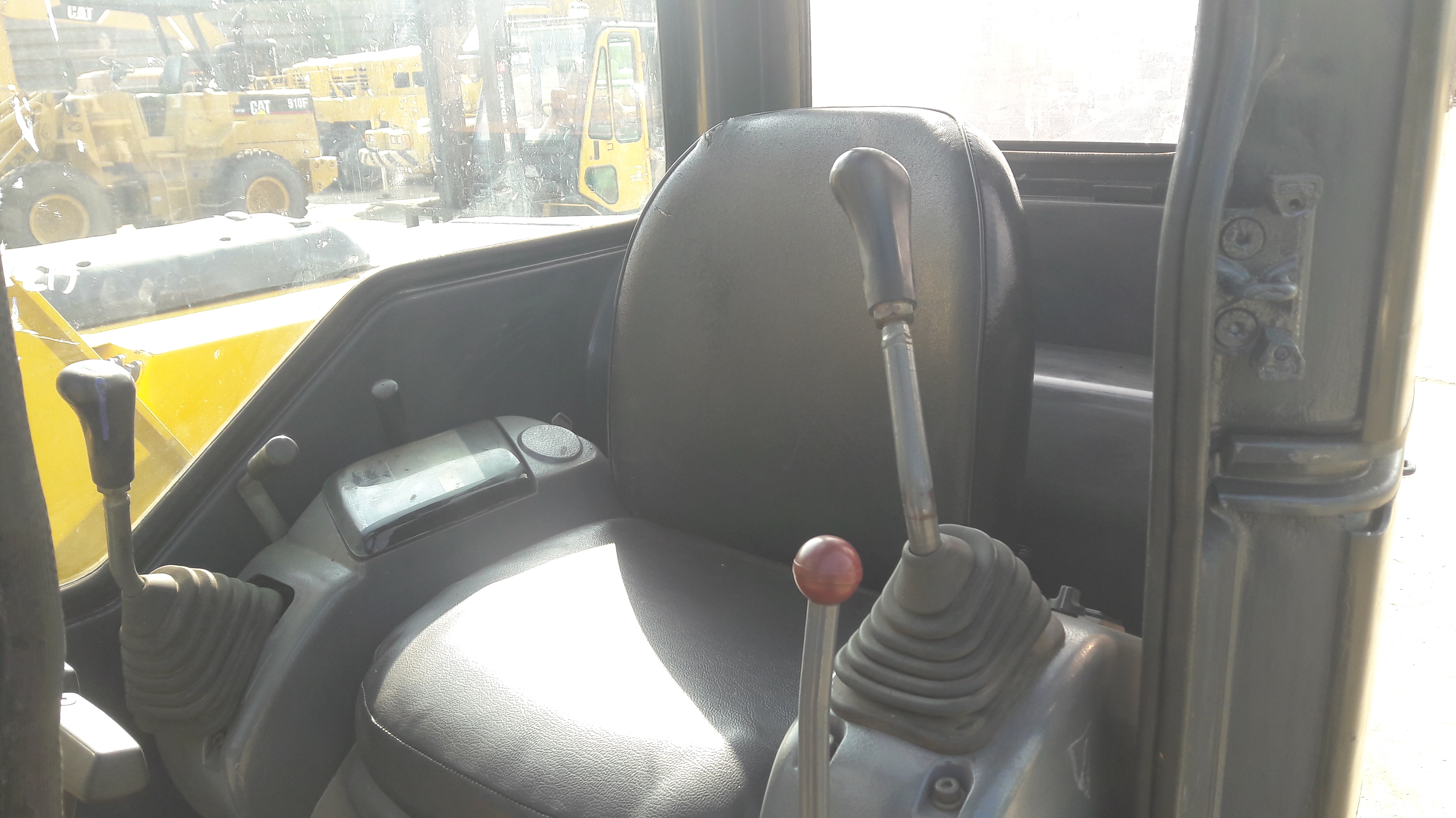 รถขุด KOMATSU PC75UU-2 รถสวยพร้อมใช้งาน