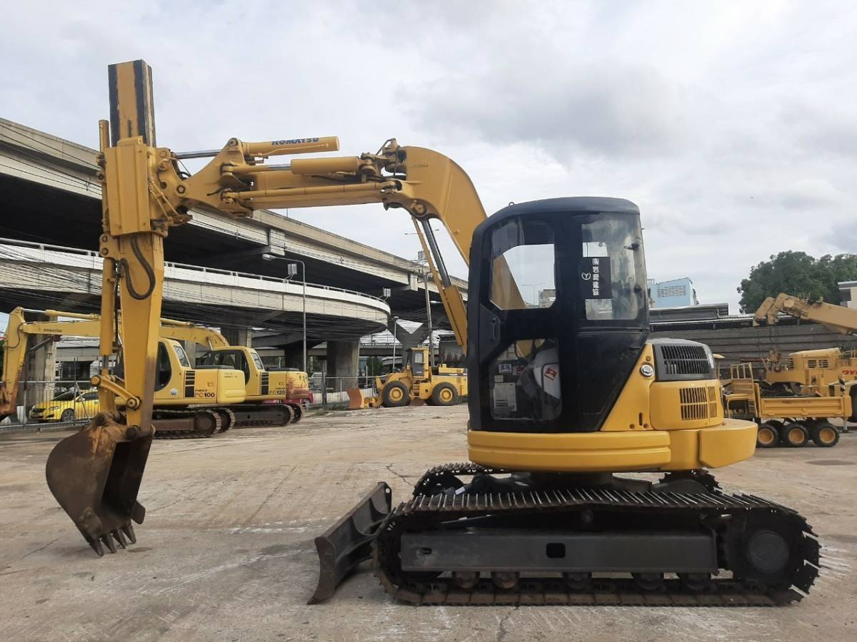 รถขุด KOMATSU PC75UU-2 แขนยืดได้ สอบถามเพิ่มเติมที่คุณชัญญา 0658844400, www.nmc99.com รถขุด KOMATSU PC75UU-2 แขนยืดได้ สอบถามเพิ่มเติมที่คุณชัญญา 0658844400, www.nmc99.com