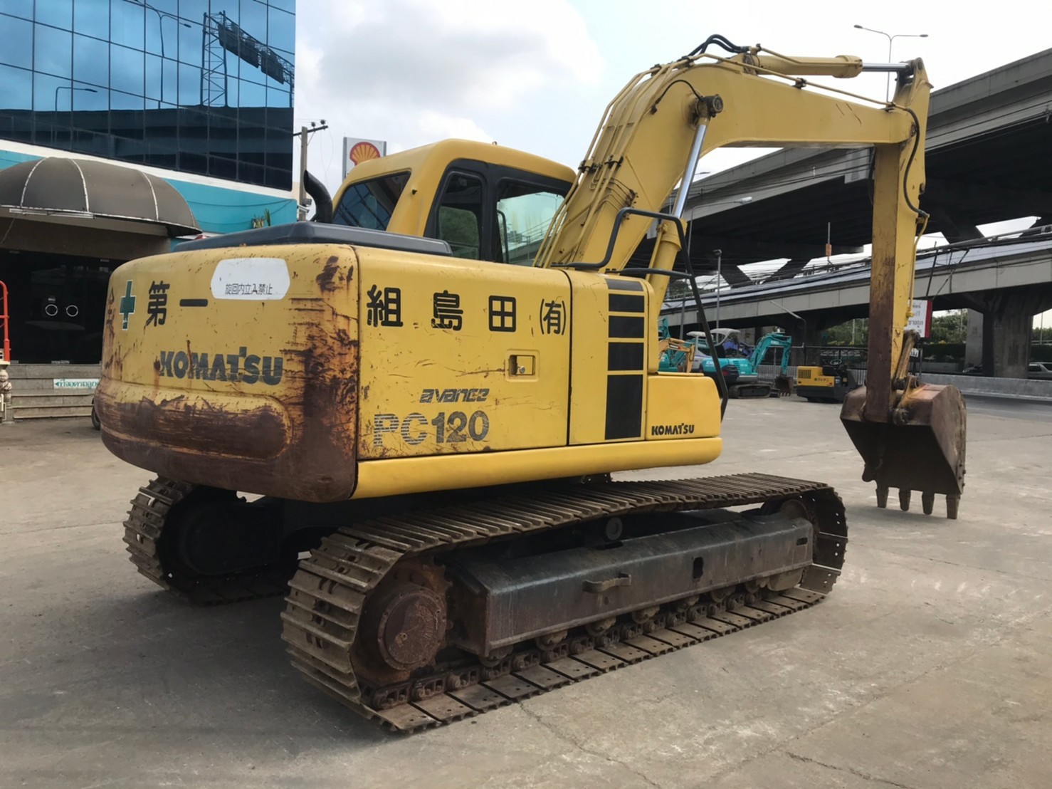 รถขุด KOMATSU PC120-6 พร้อมใช้งาน