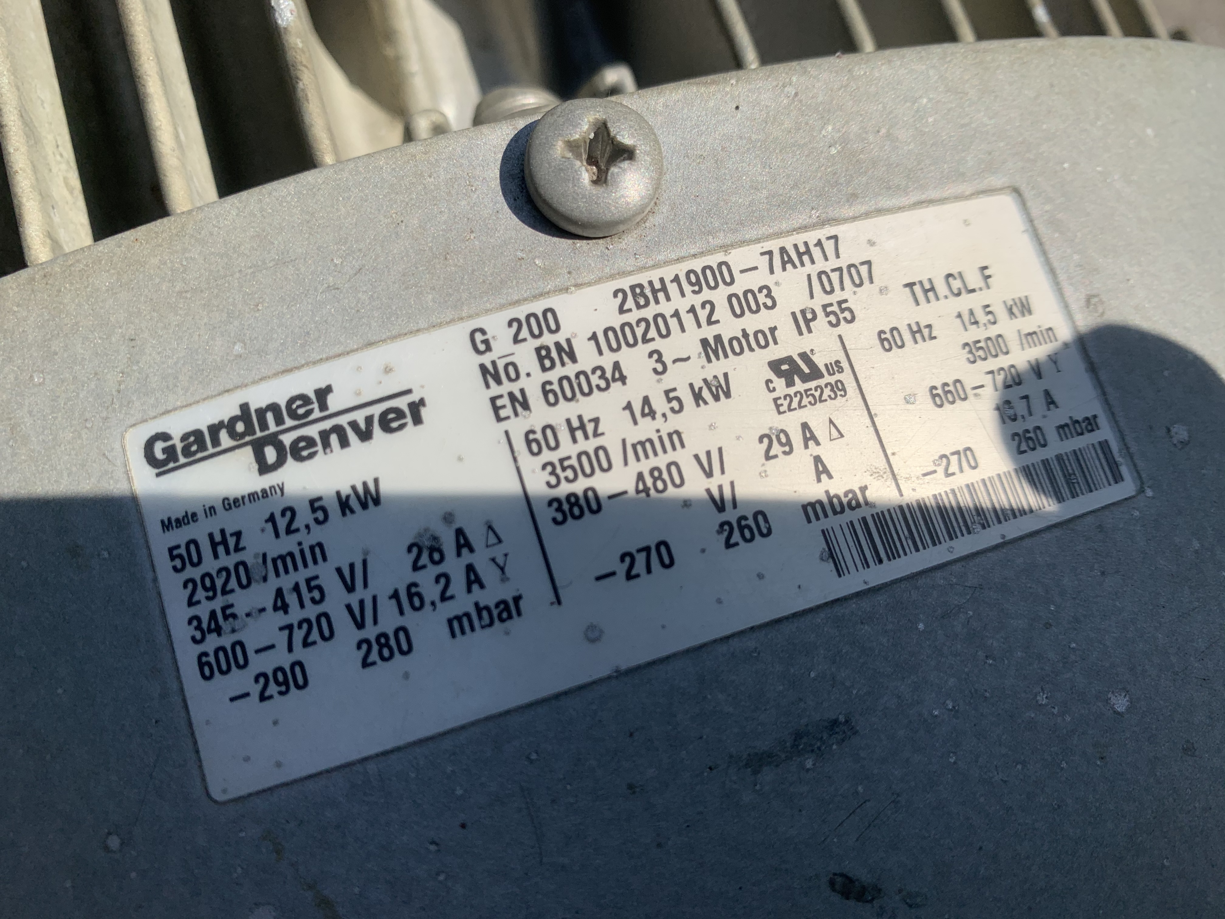 ขายริงโบวเวอร์ดูด-เป่าอากาศ Gardner Denver(Siemens) 16.HP. 380V made in Germany สภาพสวยใหม่มาก หมุนน