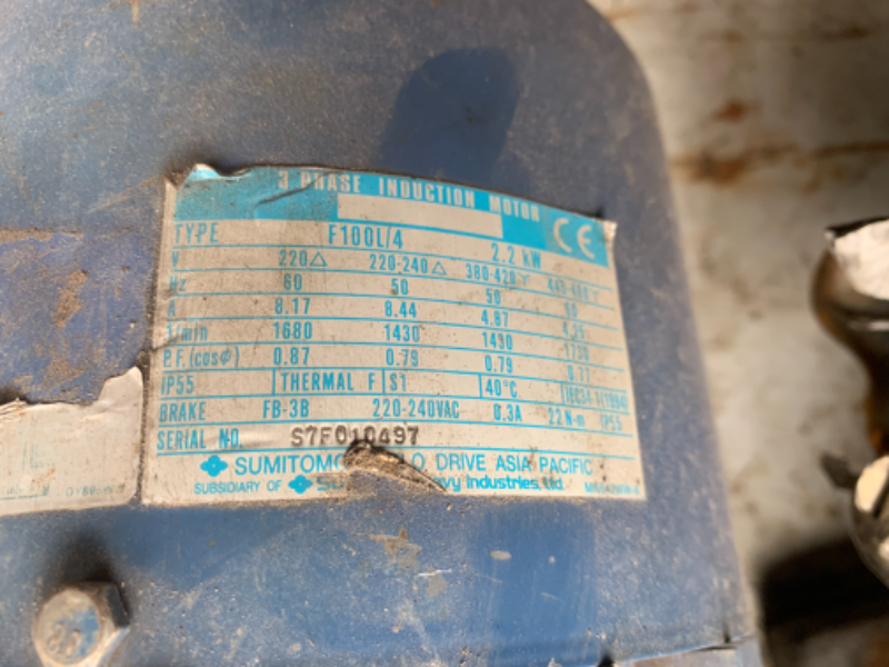 ขายมอเตอร์เกียร์ทดรอบ Cycro drive Sumitomo 3HP. 380V มีระบบเบรคในตัว อัตราทด 1:51 สภาพสวย หมุนนิ่ม ทุกตัว พร้อมใช้งาน