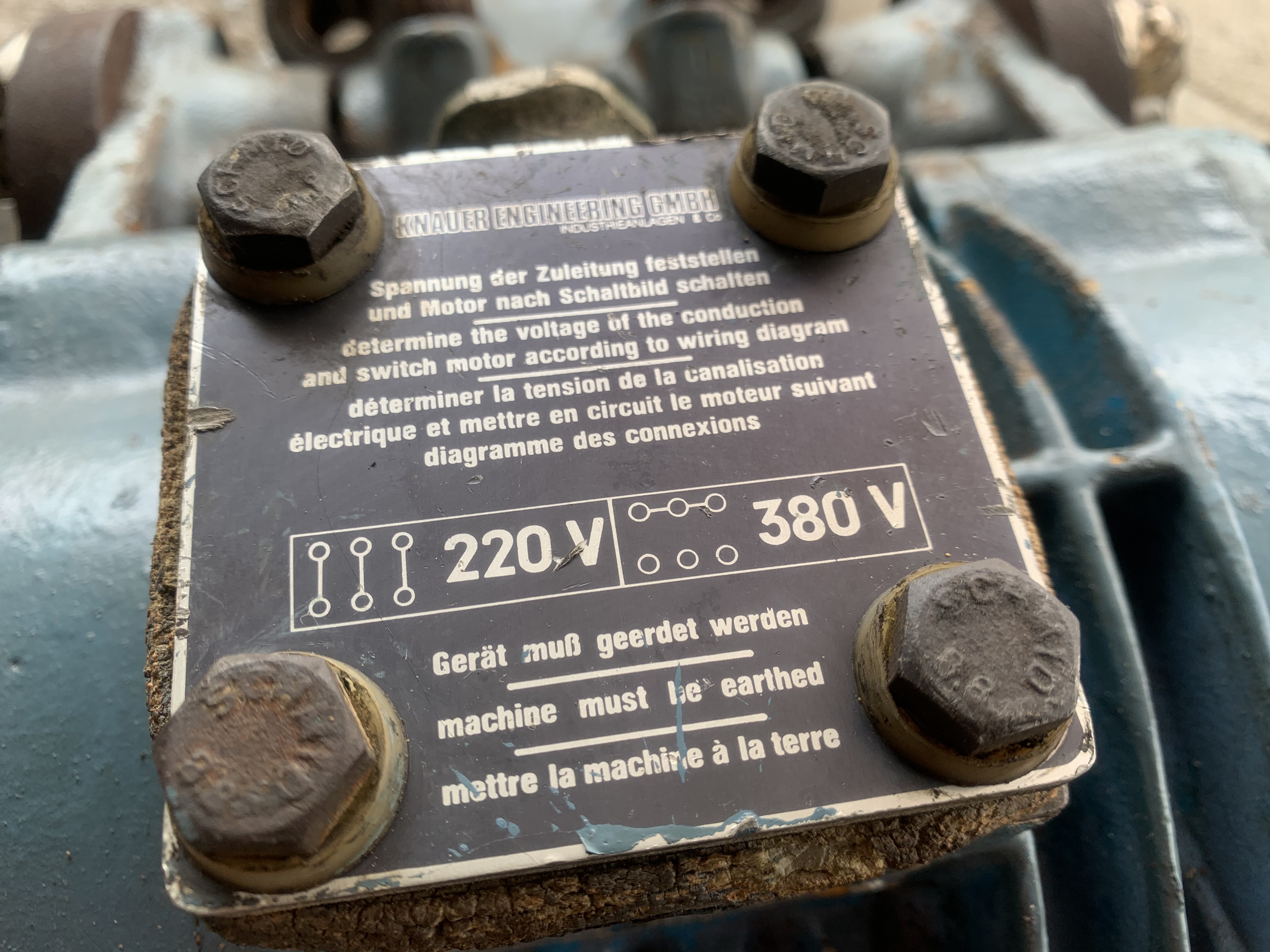 ขายมอเตอร์สั่น-เขย่า Knauer engineering 520W 2800rpm. 220/380V 3สาย made in Germany ตุ้มปรับความแรงได้ รุ่นปรับตำแหน่งขายึดได้ สั่นแรง หมุนนิ่ม พร้อมใช้งาน