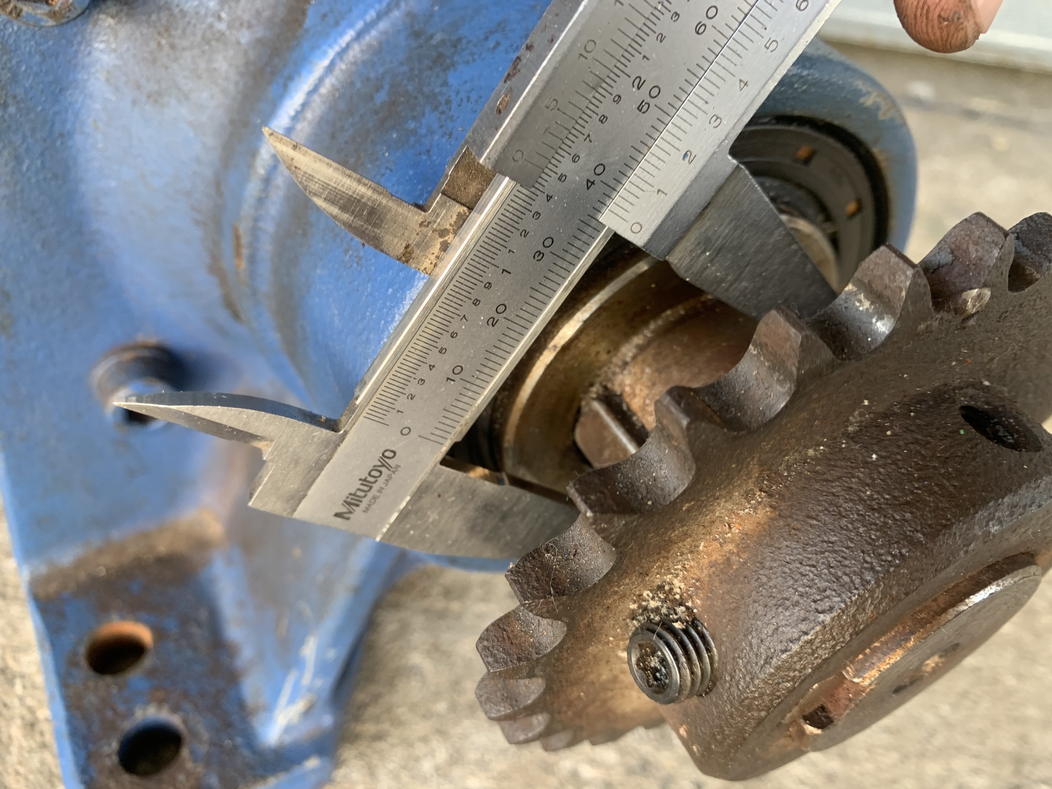 ขายมอเตอร์เกียร์ Cycrodrive Sumitomo 1HP. 380V อัตราทด 1:59 เพลาออกประมาณ 25รอบต่อนาที เพลาใหญ่แรงบิดเยอะ สภาพสวย หมุนนิ่ม พร้อมใช้งาน