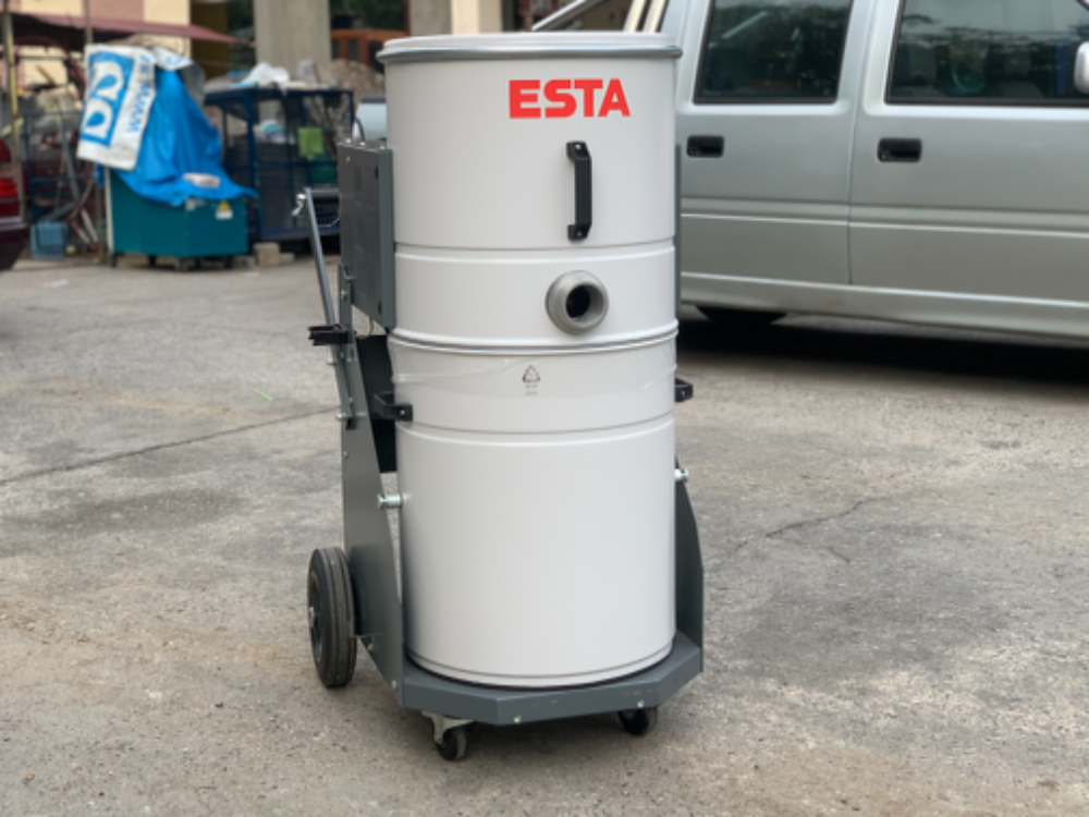 *** ของใหม่ไม่เคยใช้งาน*** ขายเครื่องดูดฝุ่น-ดูดผง ESTA 3x1.0  220V ไฟบ้าน made in Germany รุ่นมาตรฐานอุตสาหกรรม โครงสร้างแข็งแรงตัวใหญ่
