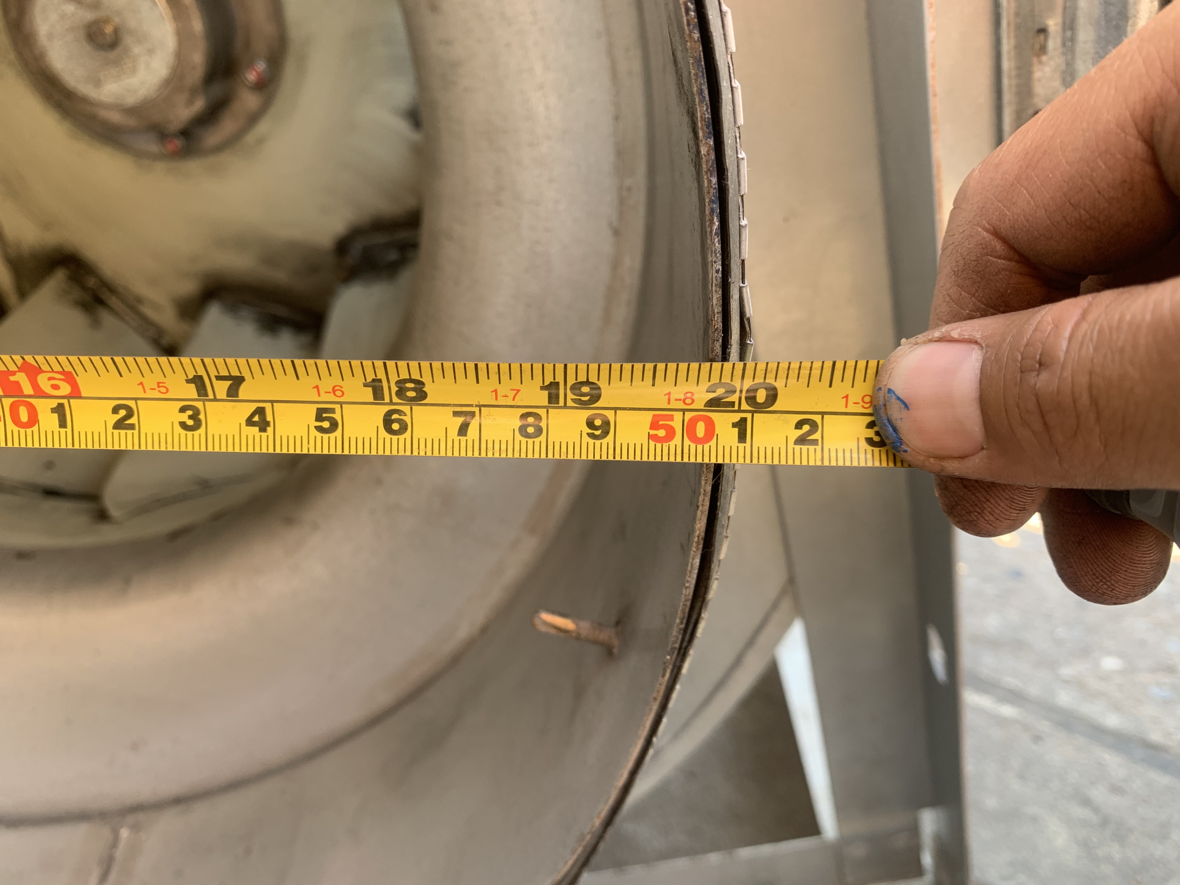 ขายโบลเวอร์ดูด-เป่าอากาศ Kruger blower 3HP. 220/380V ปริมาณลม 4000 CFM  สภาพสวยใหม่มาก รุ่นตัวใหญ่ โครงสร้างแข็งแรง หมุนนิ่ม พร้อมใช้งาน ราคา 12,500 บาท