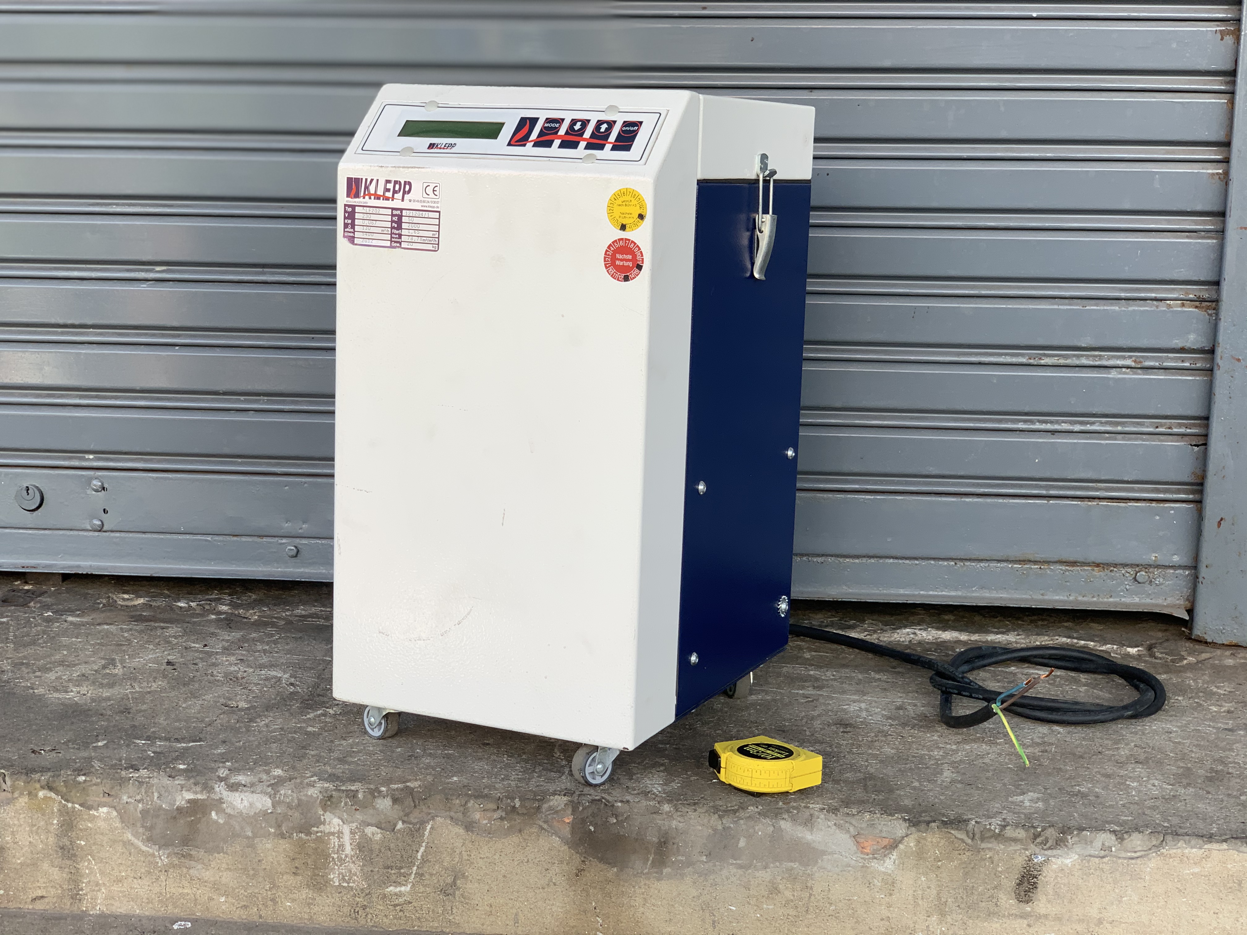 ขายตู้เครื่องกรองอากาศ ระบบฟีลเตอร์ 2ชั้น KLEPP KLF202 ระบบไฟ 220V ไฟบ้าน made in Germany ปรับระบบเเรงดูดได้ครับ ใช้ในงานกรองอากาศ ฝุ่นขนาดอนุภาคเล็กและสารจากแก๊สและงานเคมีต่างๆ สภาพสวย พร้อมใช้งาน