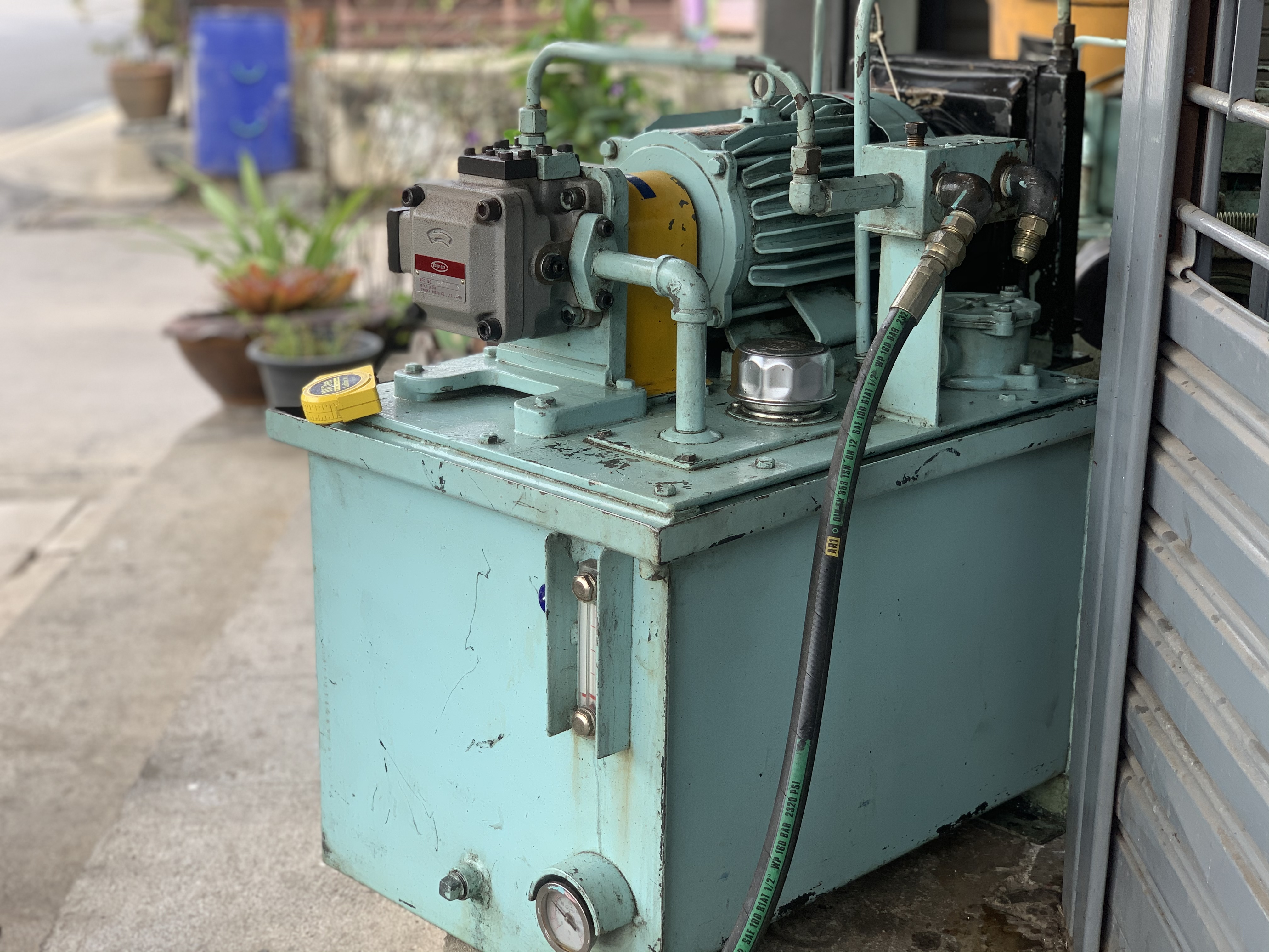 ขายชุดปั๊มน้ำมันไฮโดรลิค Toyo-Oki made in Japan มอเตอร์ Mitsubishi 3HP. 380V สภาพสวยเดิมๆ หมุนนิ่ม ม ขายชุดปั๊มน้ำมันไฮโดรลิค Toyo-Oki made in Japan มอเตอร์ Mitsubishi 3HP. 380V สภาพสวยเดิมๆ หมุนนิ่ม ม
