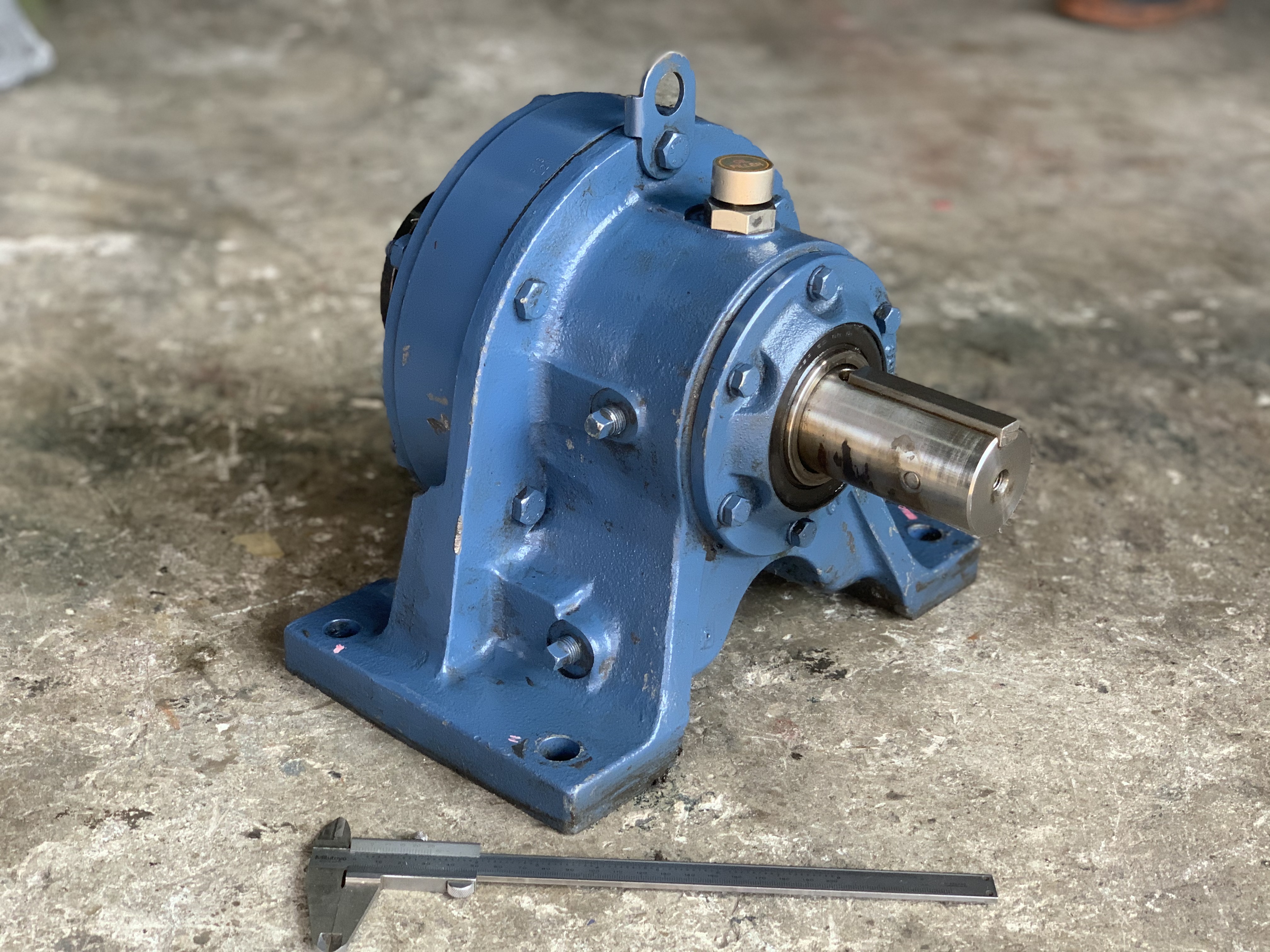 ขายหัวเกียร์ทดรอบ Cycrodrive Sumitomo อัตราทด 1:21 made in Japan สภาพสวยใหม่มาก หมุนนิ่ม แรงบิดเยอะ พร้อมใช้งาน ราคา 7,800 บาท