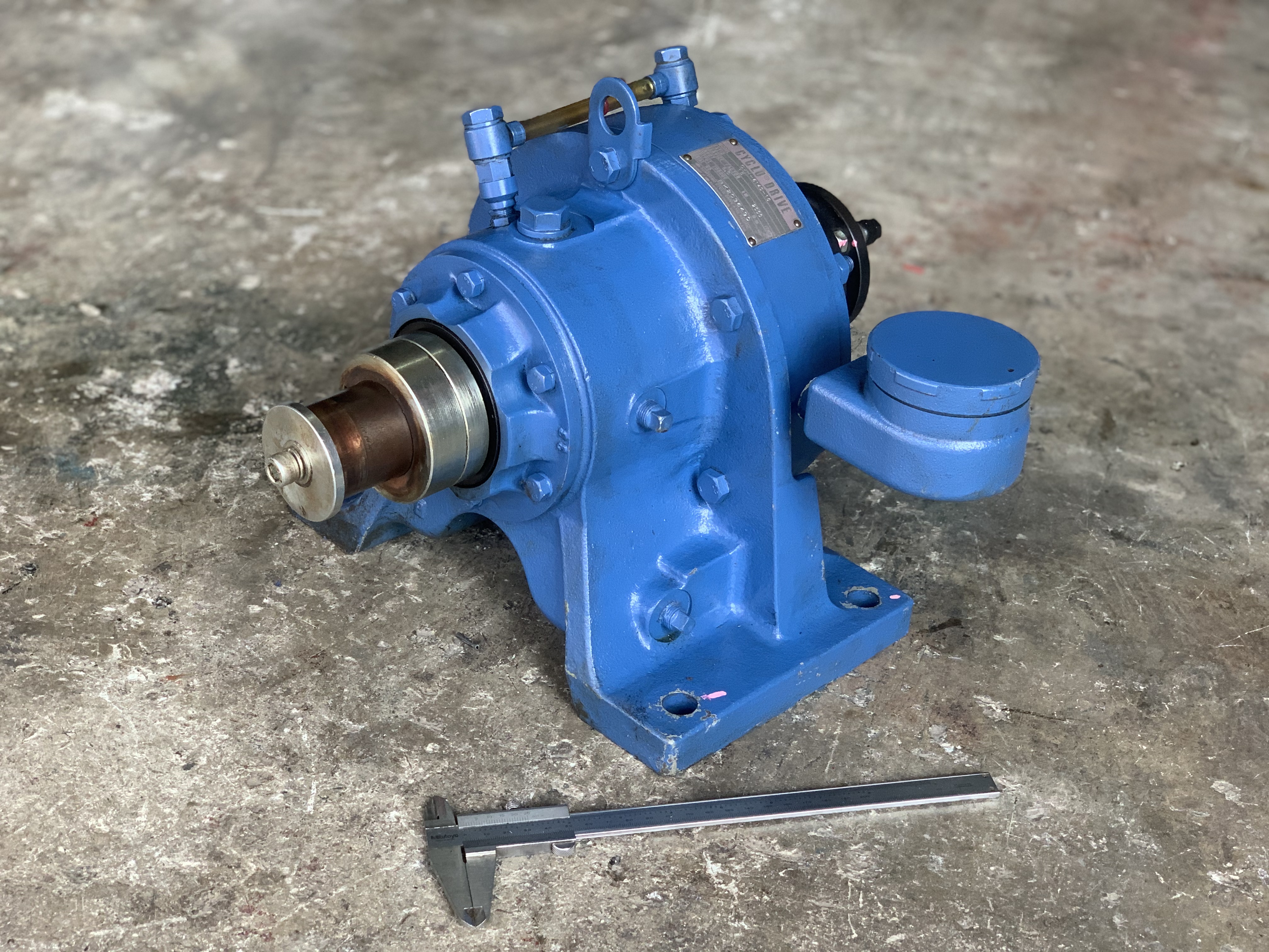 ขายหัวเกียร์ทดรอบ Cycrodrive Sumitomo อัตราทด 1:15 made in Japan สภาพสวยใหม่มาก หมุนนิ่ม แรงบิดเยอะ พร้อมใช้งาน ราคา 7,800 บาท