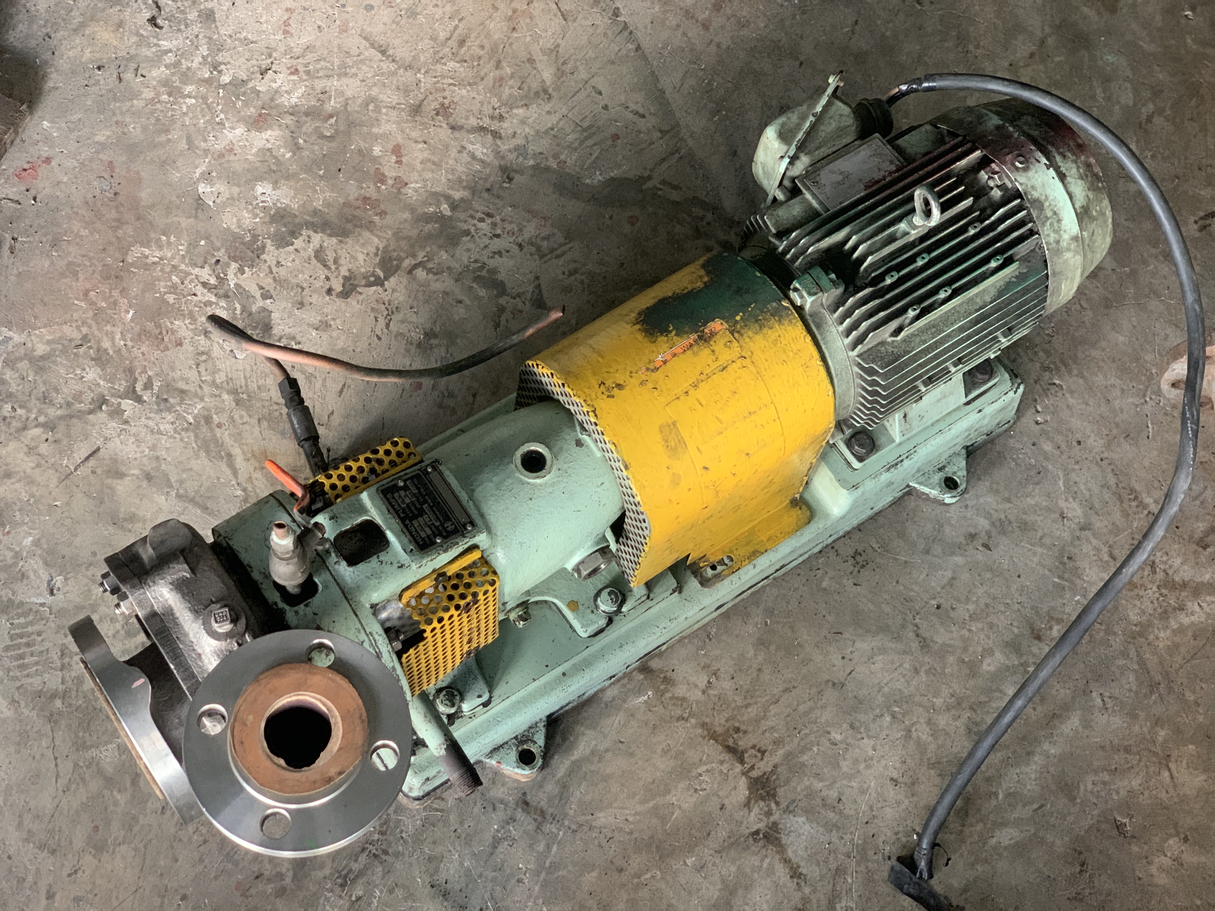 ขายชุดปั๊มน้ำหอยโข่งหัวปั๊มสแตนเลส Honda Pump 5HP. 380V made in Japan ใบพัดสแตนเลสแบบเปิด ขนาดเข้า 2.5นิ้ว ออก 2นิ้ว ใช้ในงานน้ำมัน น้ำร้อน ได้ดี สภาพสวย หมุนนิ่ม พร้อมใช้งาน