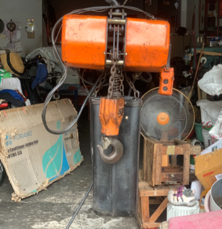 ขายรอกโซ่ไฟฟ้า Hitachi 2ton. 380V made in Japan รุ่นโซ่คู่ สภาพสวยใหม่มาก ถุงโซ่แตกนิดหน่อย พร้อมใช้งาน