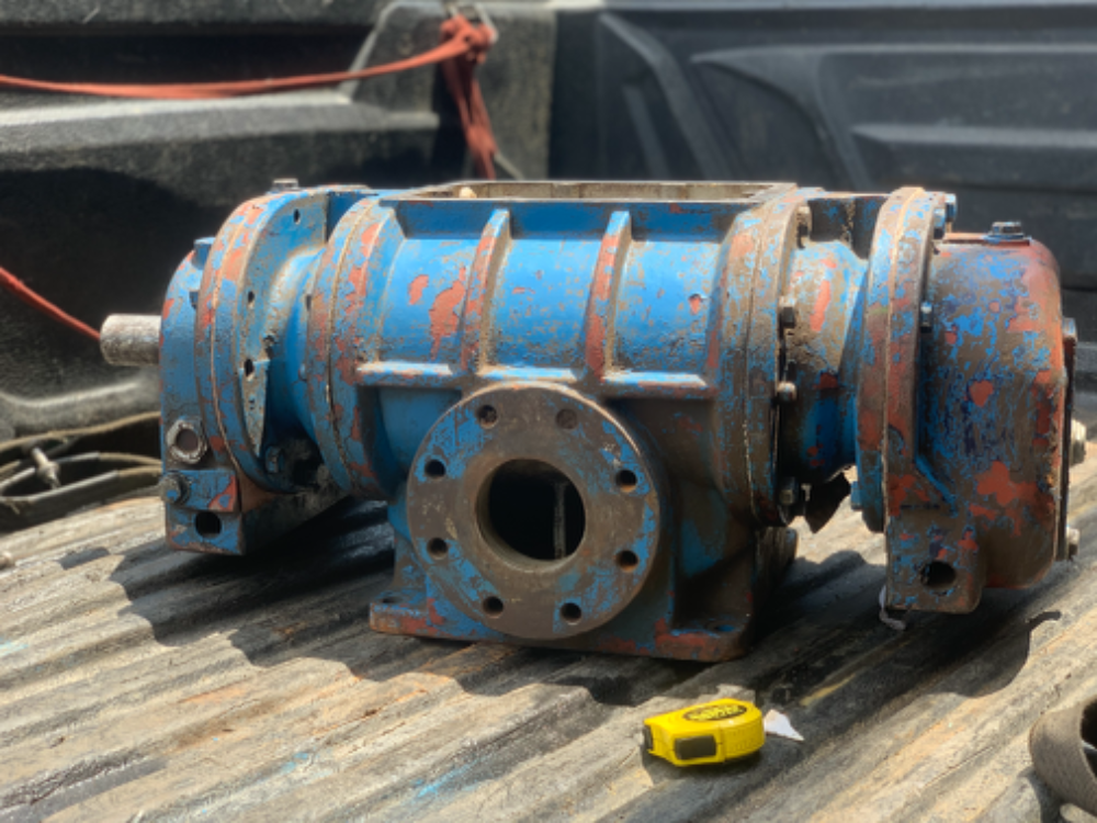 ขายรูทโบลเวอร์อัดอากาศ Rotary root blower made in Japan ขนาดท่อ 3นิ้ว made in Japan สภาพเดิมๆ ขายรูทโบลเวอร์อัดอากาศ Rotary root blower made in Japan ขนาดท่อ 3นิ้ว made in Japan สภาพเดิมๆ