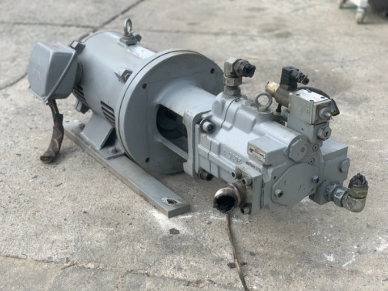 ขายชุดหัวปั๊มไฮโดรลิค Nachi Piston Pump พร้อมแท่นมอเตอร์ Mitsubishi 15HP. 380V made in Japan ทั้งชุดวาล์วคอนโทรล สภาพสวยใหม่มาก พร้อมใช้งาน