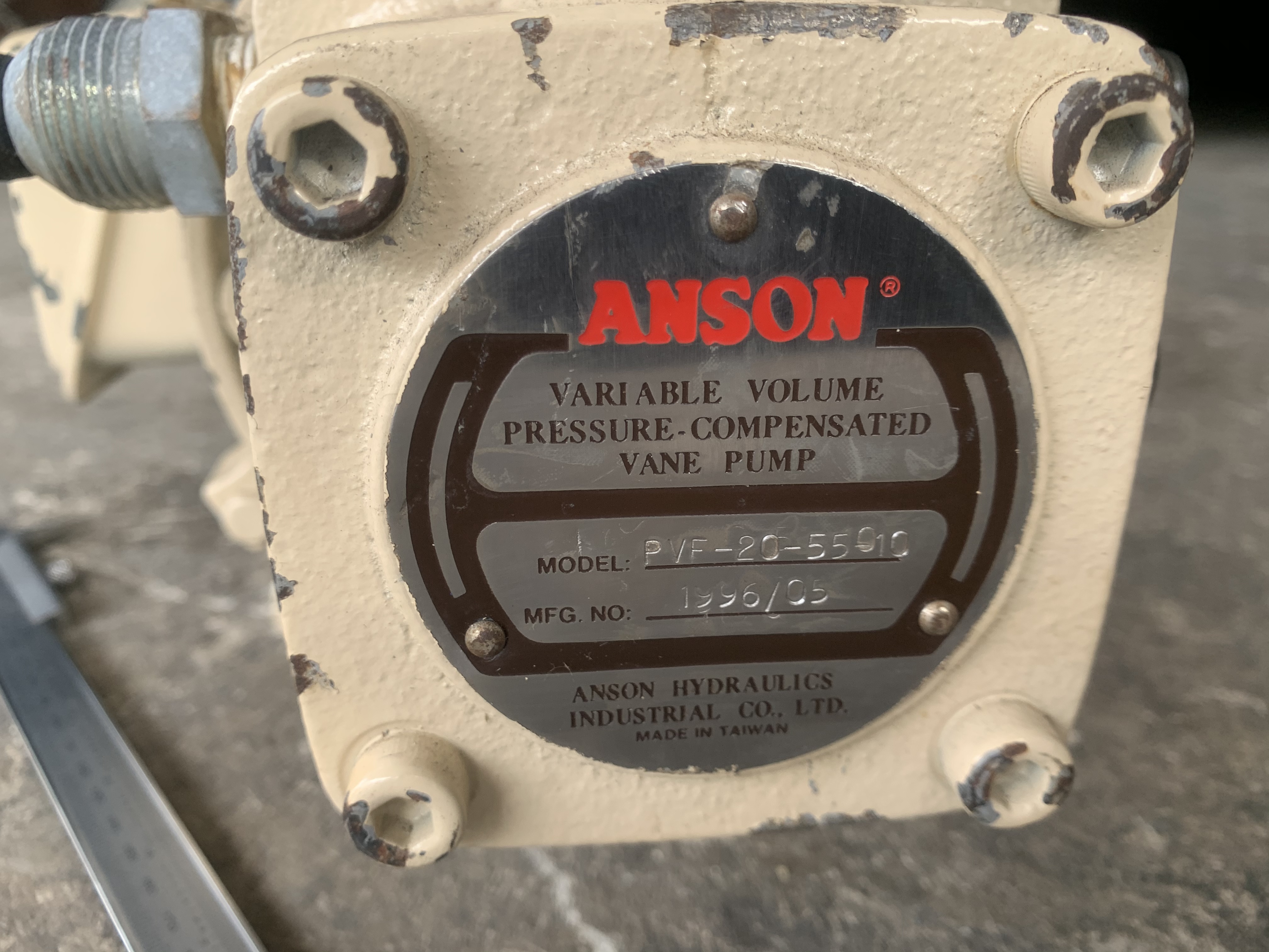 ขายชุดมอเตอร์ปั๊มไฮโดรลิค Anson Hydraulics ขนาด 2Hp. 220/380V made in Taiwan สภาพสวยใหม่มาก ใช้เทสงานไม่กี่ชั่วโมง พร้อมใช้งาน  ราคา 5,000 บาท