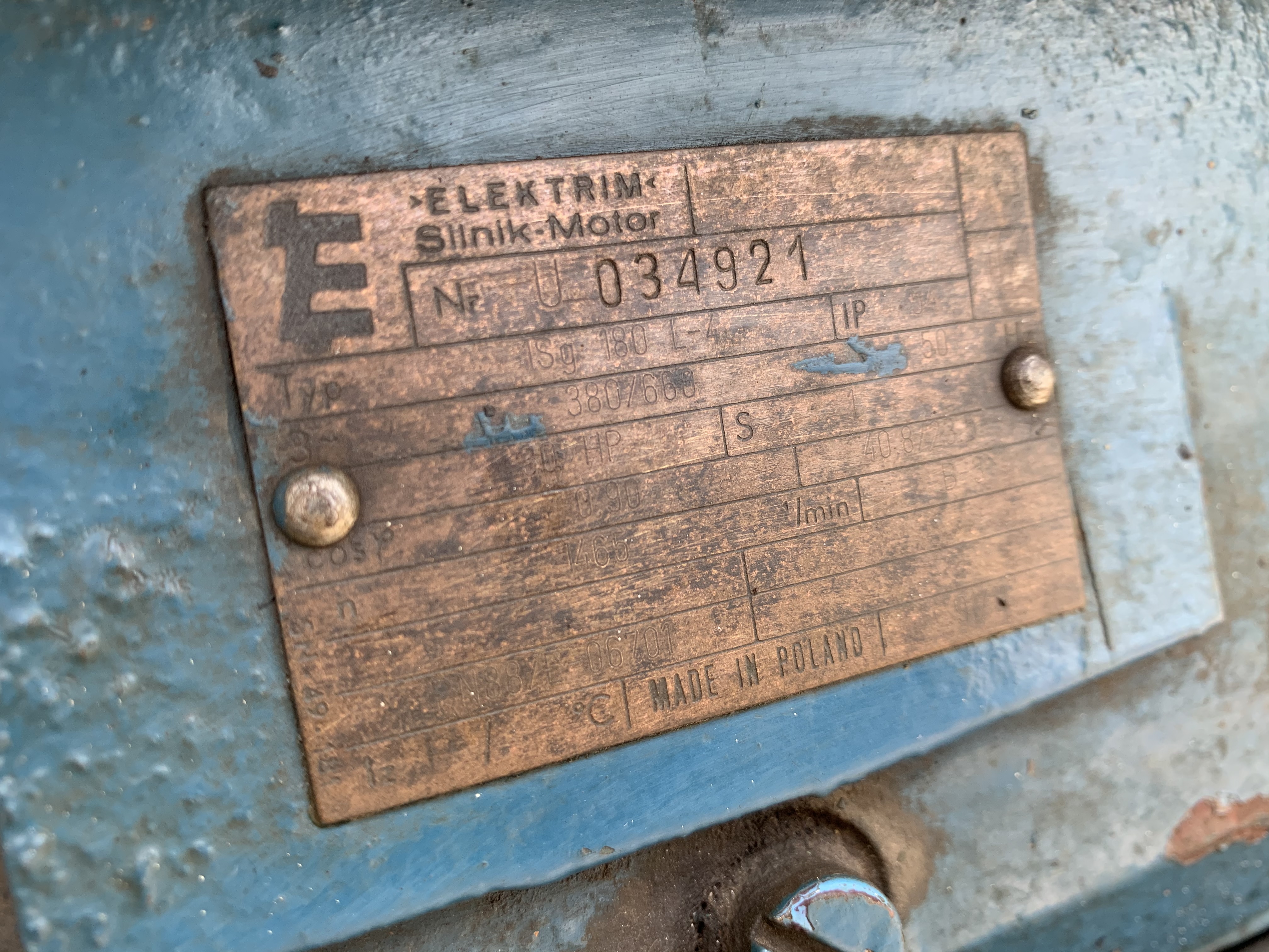 ขายชุดปั๊มน้ำแรงเหวี่ยงแรงดันสูง Split Case Weinman Pump made in USA. ขนาดเข้า 5นิ้ว ออก 4นิ้ว พร้อมชุดมอเตอร์ 30HP. 1450rpm. 380V ใบพัดทองเหลือง หมุนนิ่ม พร้อมใช้งาน มี 3ชุดครับ ราคาชุดละ 44,000 บาท ขายชุดปั๊มน้ำแรงเหวี่ยงแรงดันสูง Split Case Weinman Pump made in USA. ขนาดเข้า 5นิ้ว ออก 4นิ้ว พร้อมชุดมอเตอร์ 30HP. 1450rpm. 380V ใบพัดทองเหลือง หมุนนิ่ม พร้อมใช้งาน มี 3ชุดครับ ราคาชุดละ 44,000 บาท