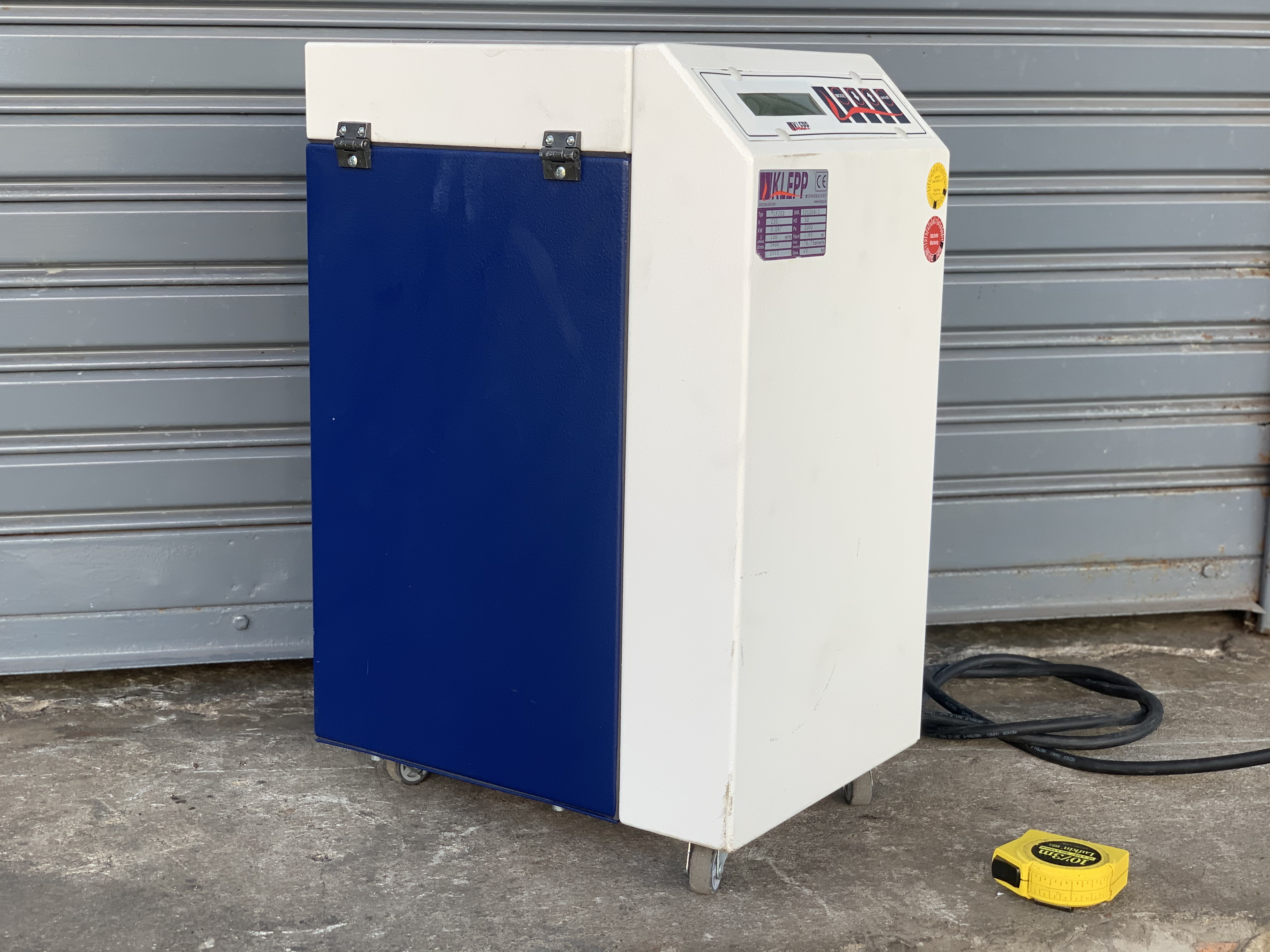 ขายตู้เครื่องกรองอากาศ ระบบฟีลเตอร์ 2ชั้น KLEPP KLF202 ระบบไฟ 220V ไฟบ้าน made in Germany ปรับระบบเเรงดูดได้ครับ ใช้ในงานกรองอากาศ ฝุ่นขนาดอนุภาคเล็กและสารจากแก๊สและงานเคมีต่างๆ สภาพสวย พร้อมใช้งาน