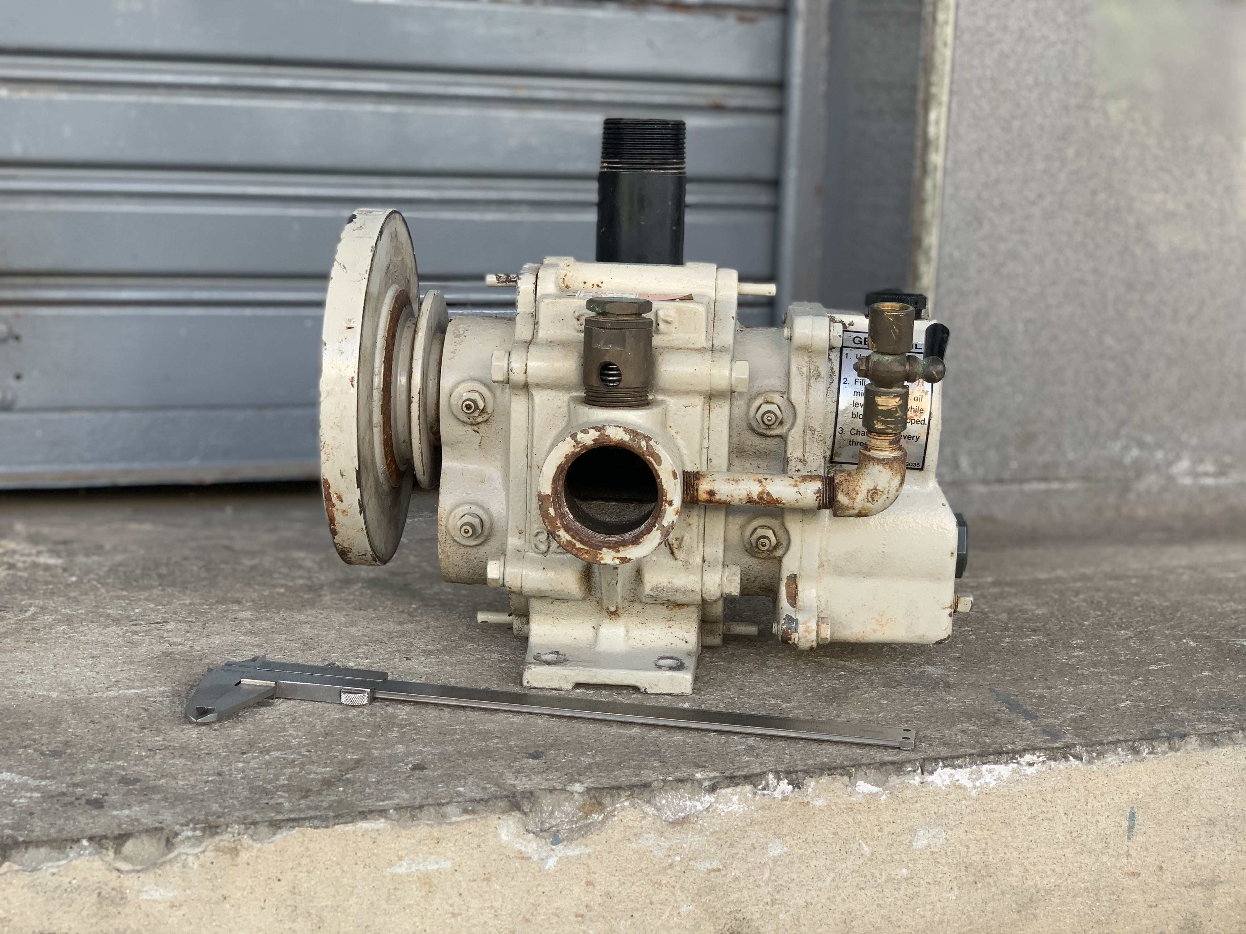 ขายรูทโบลเวอร์ดูด-อัดอากาศ Anlet blower เก่าญี่ปุ่น ขนาดท่อ 1.5นิ้ว สภาพสวยใหม่มาก หมุนนิ่ม  ดูดแรง ให้ลมดี พร้อมใช้งาน   ราคา 4,800บาท