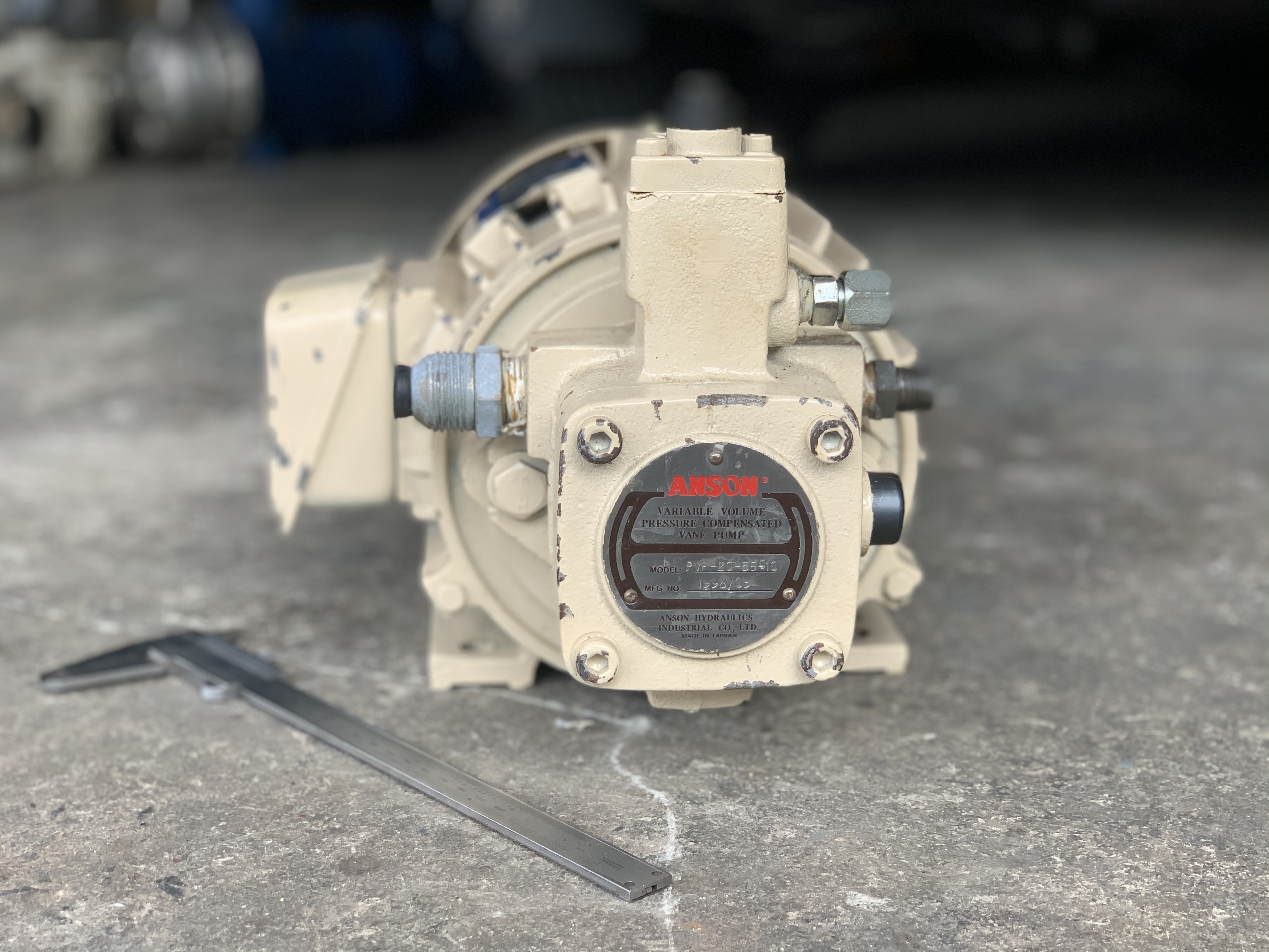 ขายชุดมอเตอร์ปั๊มไฮโดรลิค Anson Hydraulics ขนาด 2Hp. 220/380V made in Taiwan สภาพสวยใหม่มาก ใช้เทสงานไม่กี่ชั่วโมง พร้อมใช้งาน  ราคา 5,000 บาท