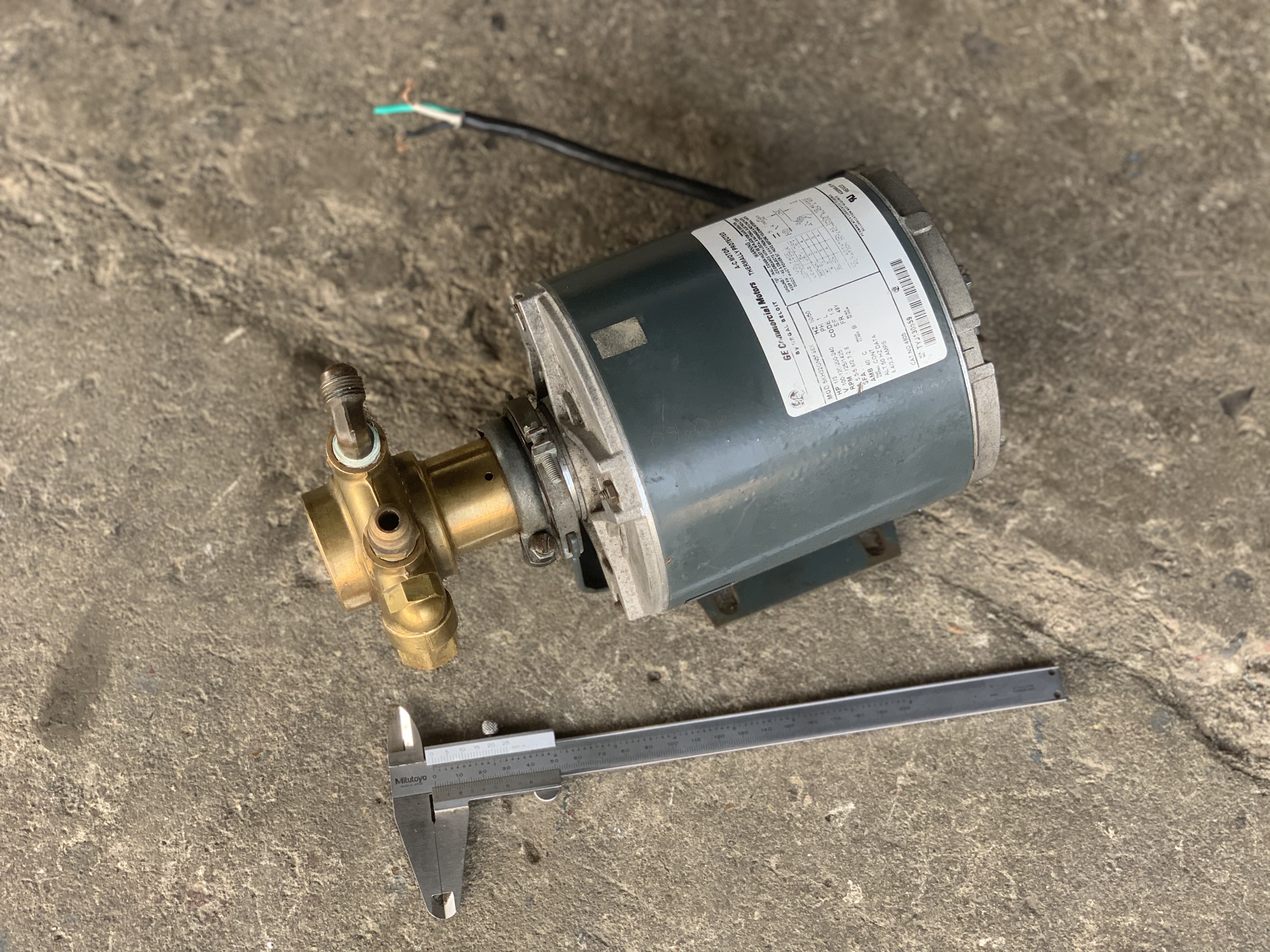 ขายปั๊ม Procon pump made in USA. ขนาด 1/3HP. 220V ไฟบ้าน หายาก หัวปั๊มทองเหลือง ใช้ในงานอุตสาหกรรมอาหาร หรือน้ำร้อนต่างๆ งานพ่นละอองน้ำ ระบบงานหล่อเย็น