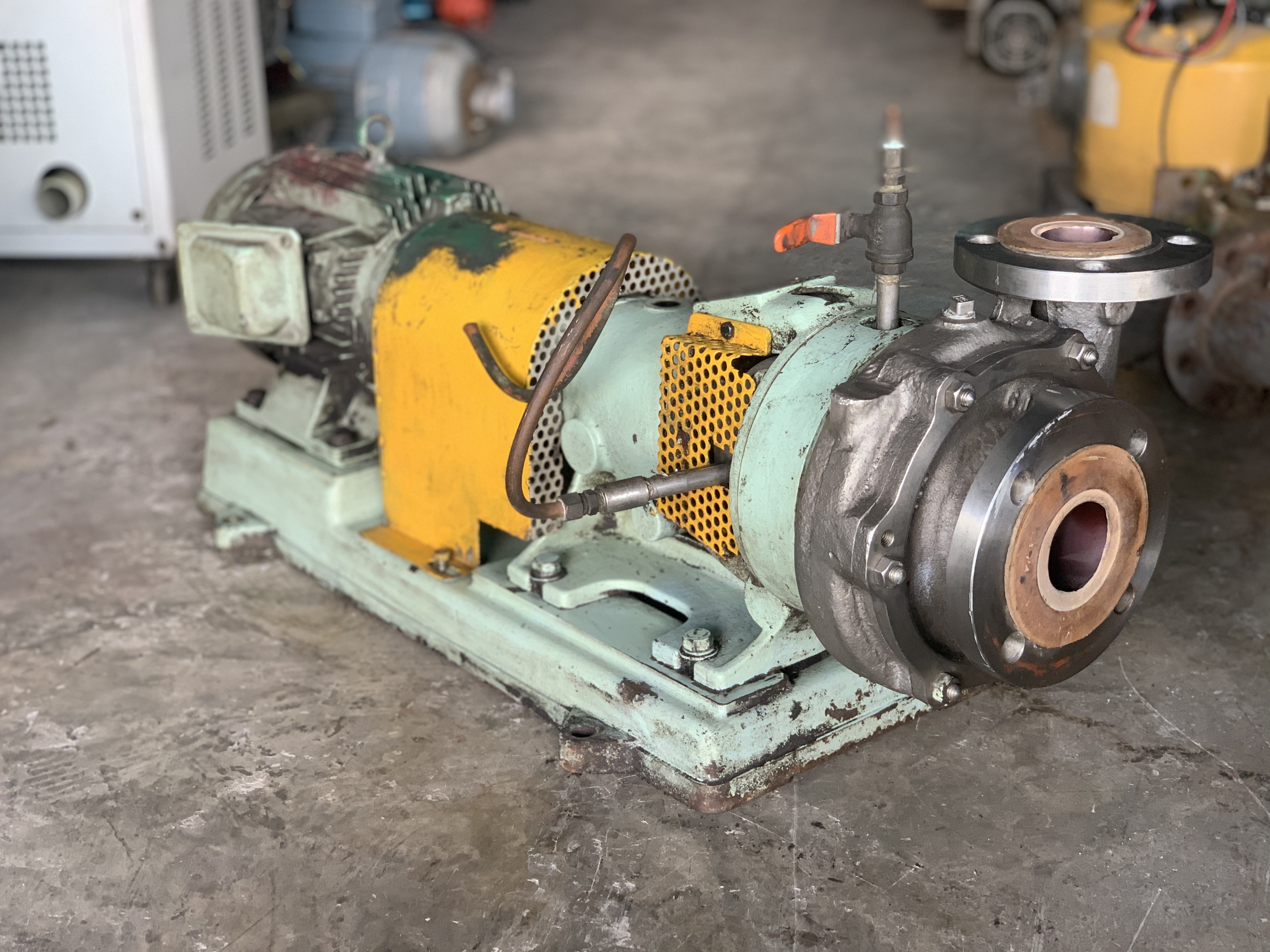 ขายชุดปั๊มน้ำหอยโข่งหัวปั๊มสแตนเลส Honda Pump 5HP. 380V made in Japan ใบพัดสแตนเลสแบบเปิด ขนาดเข้า 2.5นิ้ว ออก 2นิ้ว ใช้ในงานน้ำมัน น้ำร้อน ได้ดี สภาพสวย หมุนนิ่ม พร้อมใช้งาน