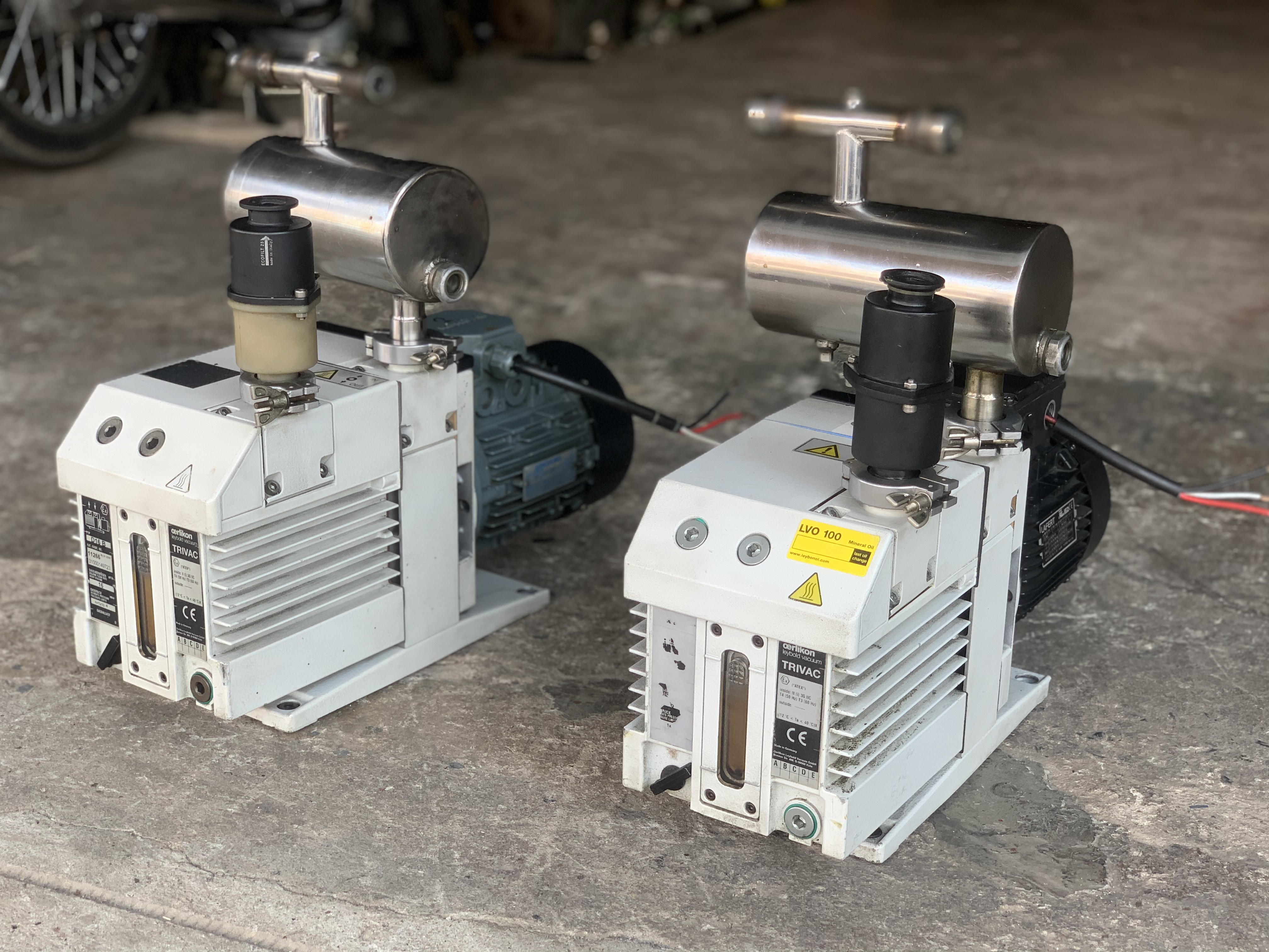 ขายปั๊มแวคคั่มสุญญากาศ Trivac 1HP. 380V made in Germany สภาพสวยใหม่มาก หมุนนิ่ม ดูดแรง ใช้งานมาไม่นาน พร้อมใช้งาน มี 2ตัวครับ