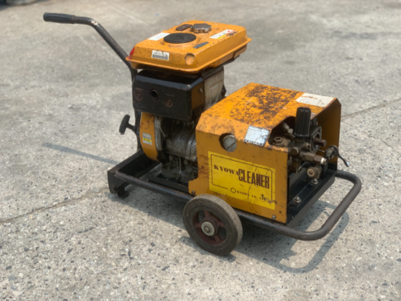 ขายชุดเครื่องปั๊มอัคฉีดแรงดันสูง Kyowa Cleaner 150Bar เครื่อง Robin EH30 made in Japan สภาพสวยเดิมๆ มาพร้อมรถเคลื่อนย้ายสะดวก พร้อมใช้งาน