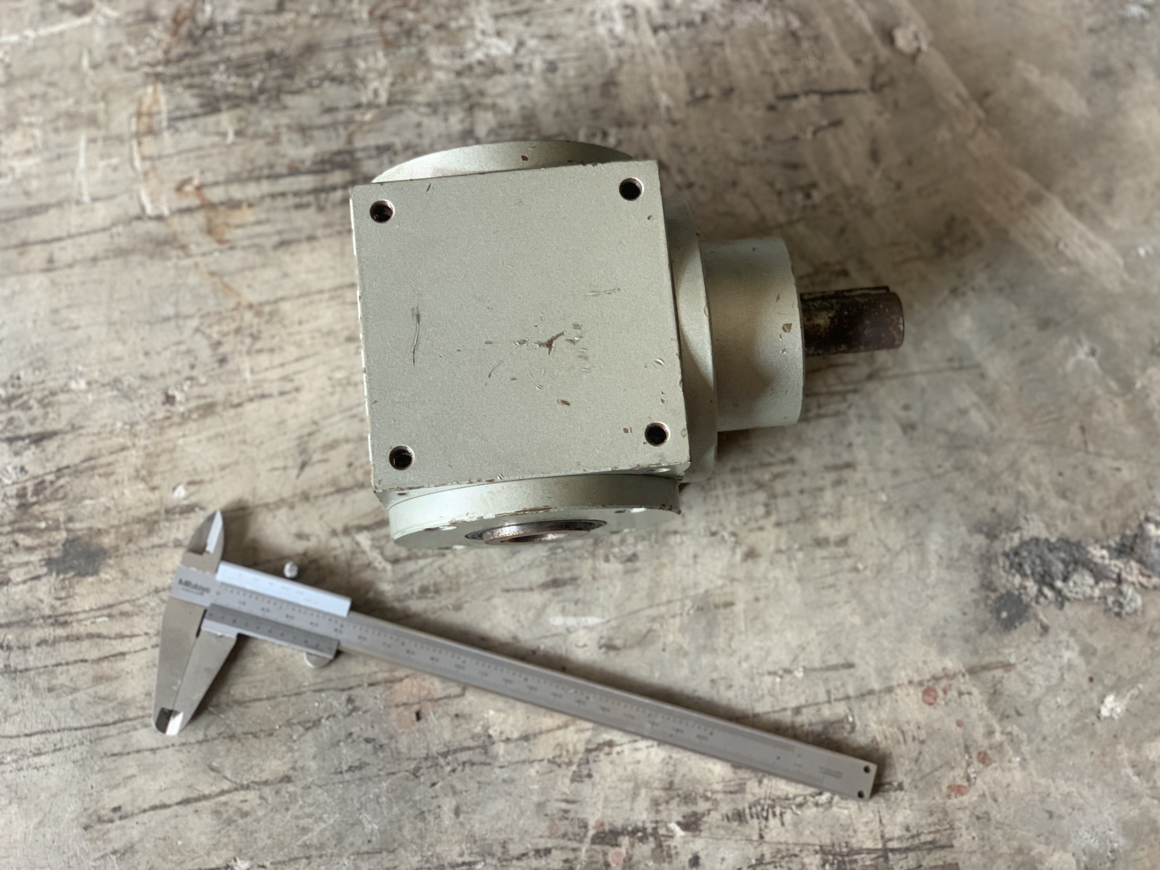 ขายหัวเกียร์ 3ทาง Atek made in Germany แบบอัตราทด 1:1 สภาพสวยใหม่มาก หายากครับ หมุนนิ่ม ดัดแปลงใช้งานได้หลากหลายรูปแบบครับ ขายหัวเกียร์ 3ทาง Atek made in Germany แบบอัตราทด 1:1 สภาพสวยใหม่มาก หายากครับ หมุนนิ่ม ดัดแปลงใช้งานได้หลากหลายรูปแบบครับ