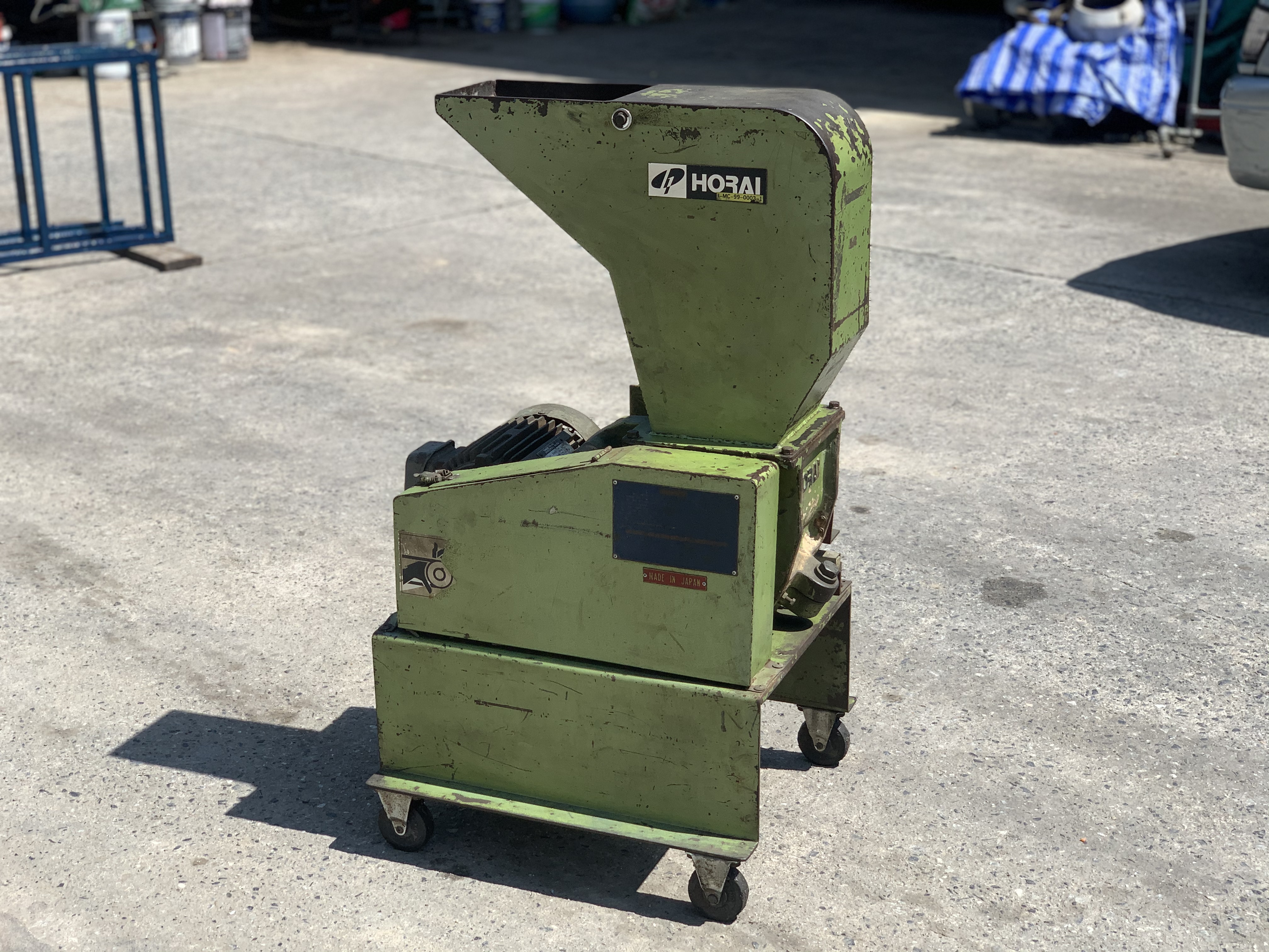 ขายเครื่องบด-โม่ อเนกประสงค์ Horai ขนาด 1HP. 220/380V 6Pole 940rpm. Made in Japan สภาพสวย จอดเก่า อุ ขายเครื่องบด-โม่ อเนกประสงค์ Horai ขนาด 1HP. 220/380V 6Pole 940rpm. Made in Japan สภาพสวย จอดเก่า อุ