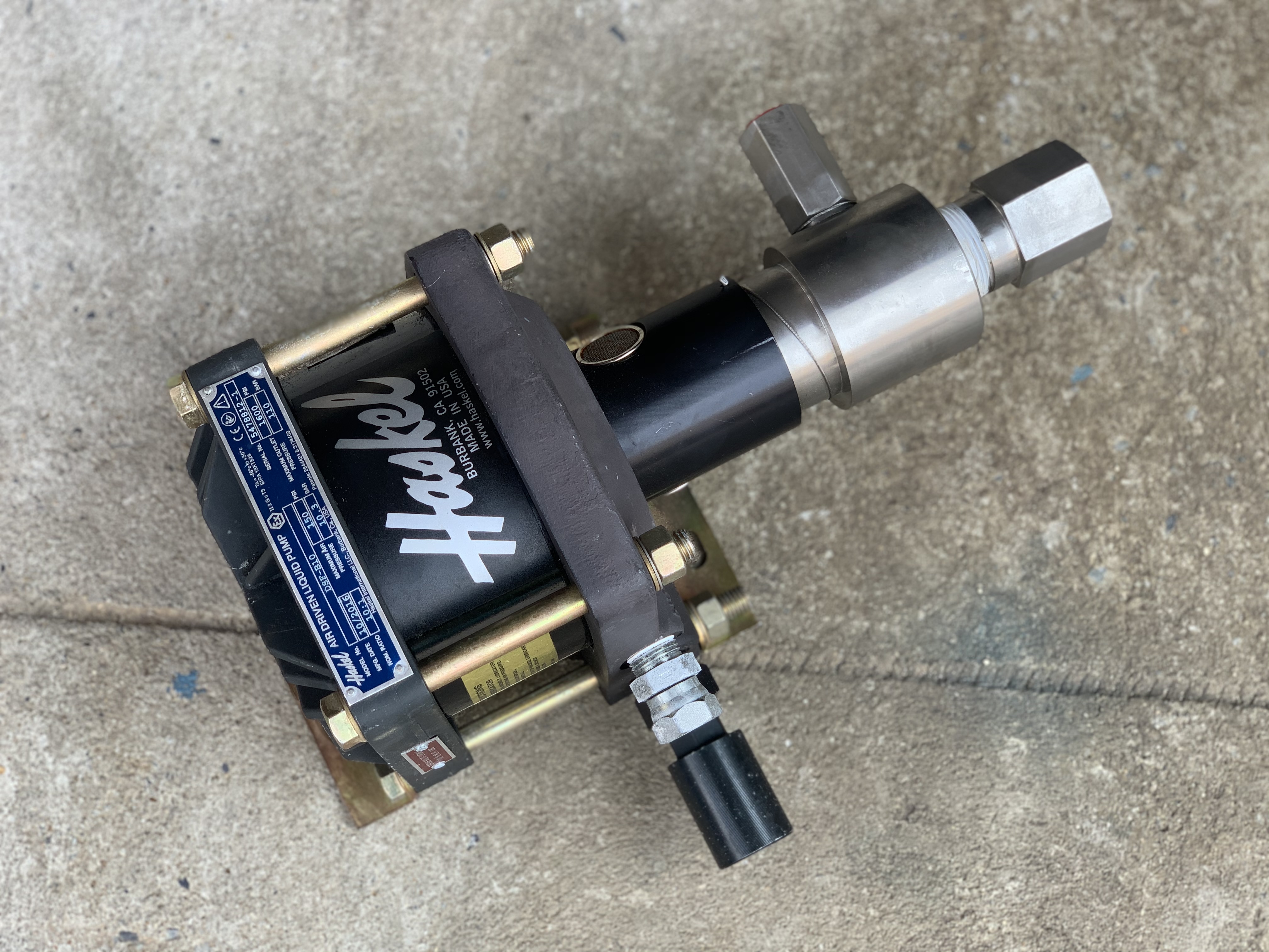 ขายหัวปั๊มอัดแรงดันสูง Haskel รุ่น DSF-B10 made in USA. ใช้ในงานที่ต้องการแรงอัดสูงๆ ปั๊มอัดลม ปั๊มอัดอากาศ ปั๊มอัดแก๊ส ปั๊มอัดของเหลว สภาพสวยใหม่มาก ใช้งานมาไม่กี่ครั้ง พร้อมใช้งาน