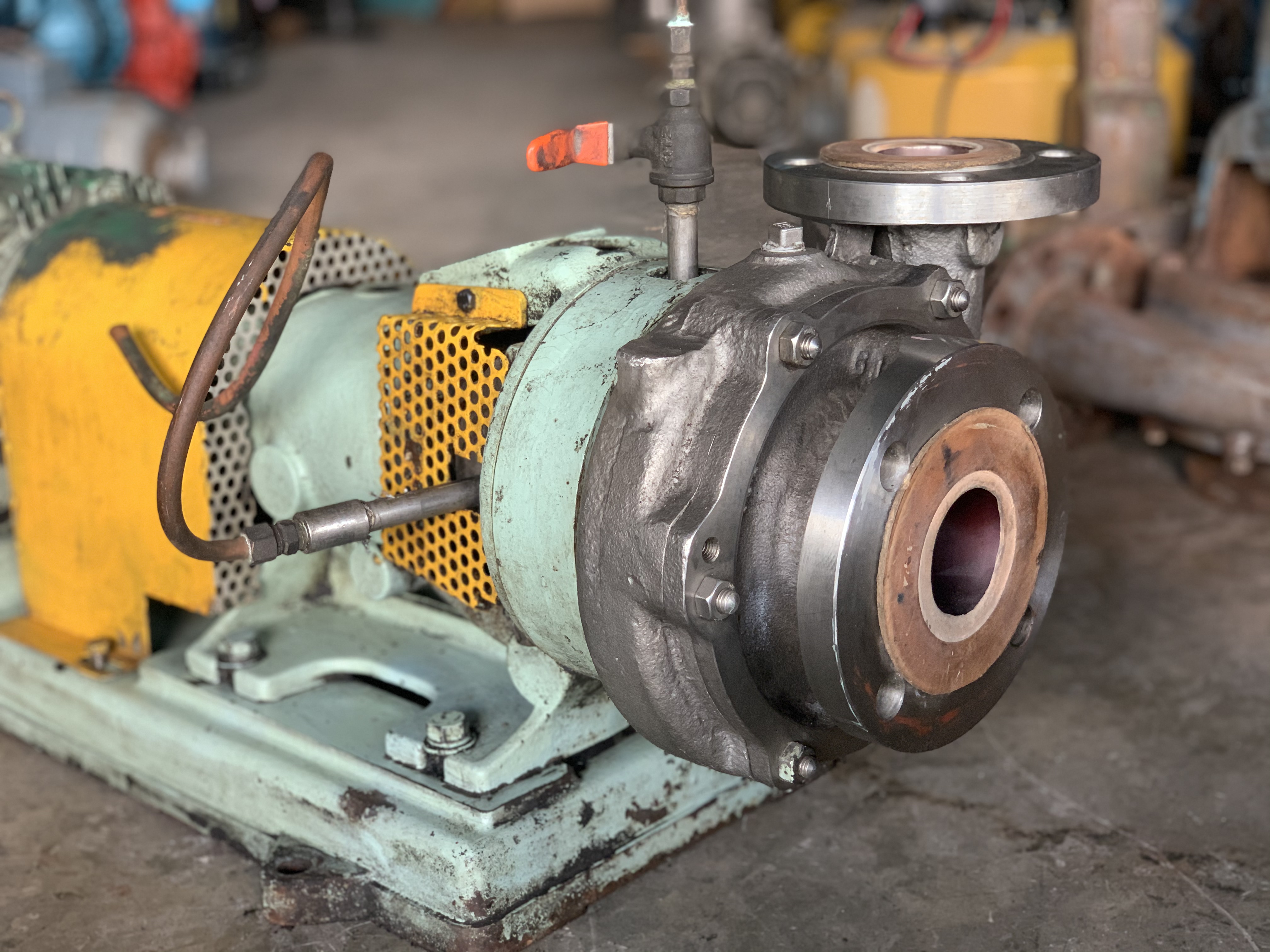 ขายชุดปั๊มน้ำหอยโข่งหัวปั๊มสแตนเลส Honda Pump 5HP. 380V made in Japan ใบพัดสแตนเลสแบบเปิด ขนาดเข้า 2.5นิ้ว ออก 2นิ้ว ใช้ในงานน้ำมัน น้ำร้อน ได้ดี สภาพสวย หมุนนิ่ม พร้อมใช้งาน