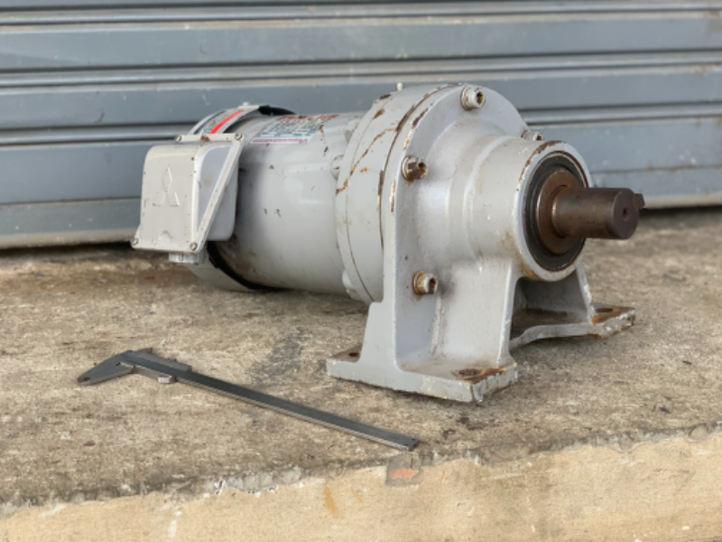 ขายมอเตอร์เกียร์ Cycro drive Sumitomo 2HP. 380V อัตราทด 1:29 เพลาออกประมาณ 50 รอบต่อนาที สภาพสวย หมุนนิ่ม พร้อมใช้งาน