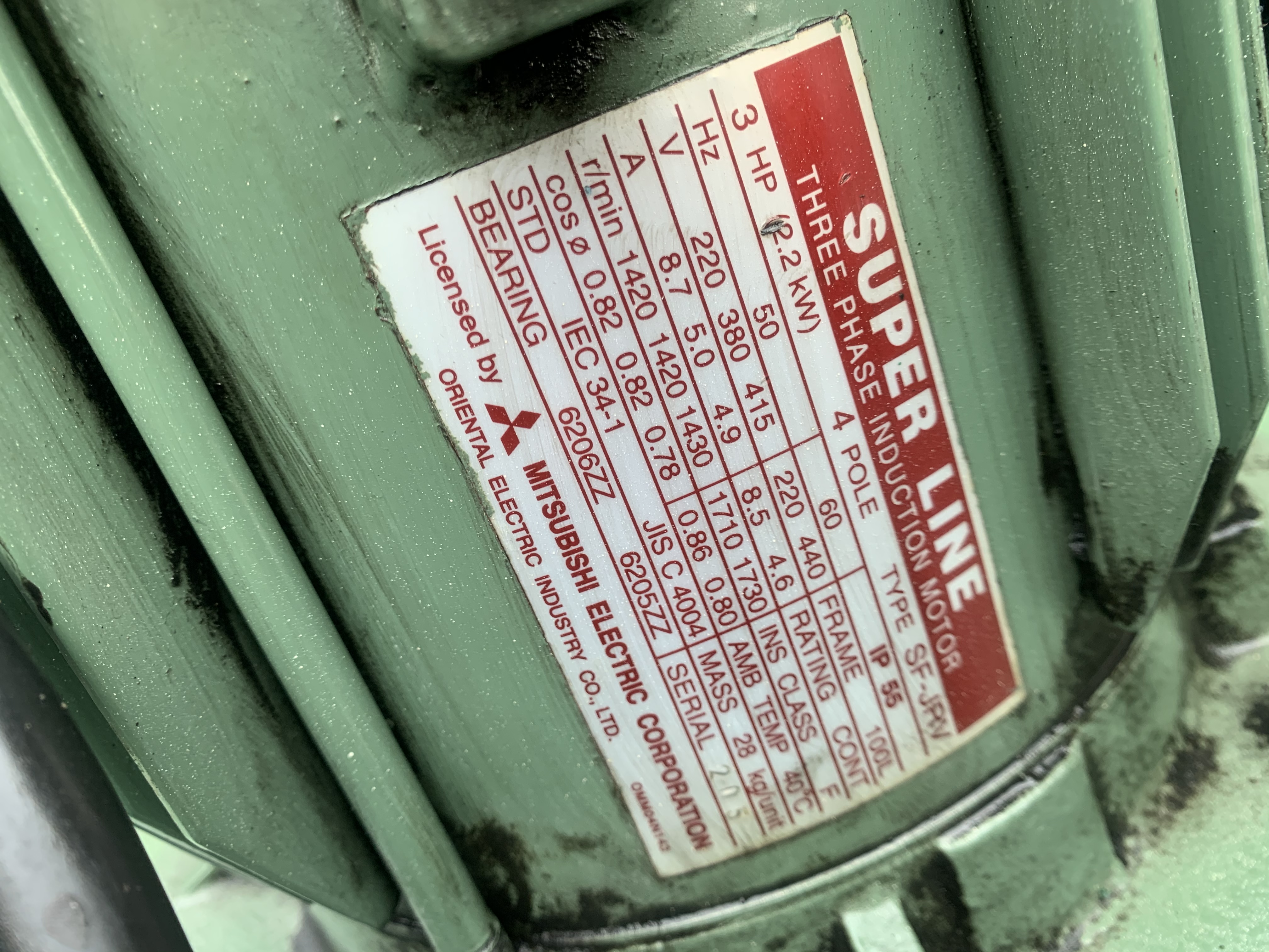 ขายชุดปั๊มน้ำมันไฮโดรลิค ขนาด 3HP. 380V มอเตอร์ Mitsubishi พร้อมชุดวาล์วคอนโทรล Yuken 220Vac 3ชุด พร้อมตัวปรับแรงดัน อุปกรณ์ครบ มีสายไฮโดรลิคติดมาด้วย 3เส้นครับ สภาพสวยใหม่มาก พร้อมใช้งาน ราคา 12,500 บาท