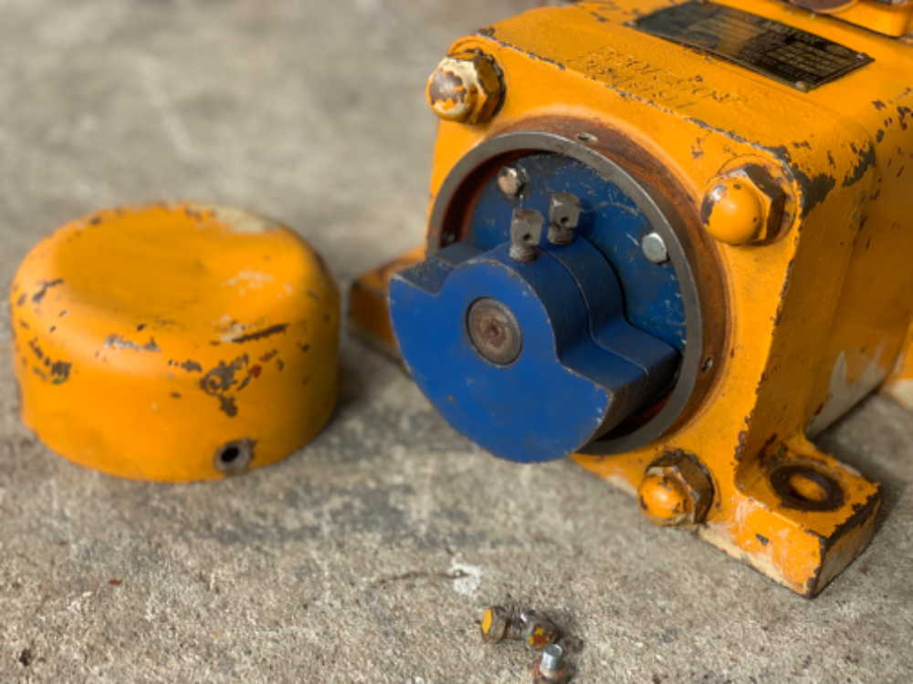 ขายมอเตอร์สั่น-เขย่า Vabration Motor 250W 380V made in Japan สภาพสวยเดิมๆ หมุนนิ่ม ตุ้มปรับความแรงได้ พร้อมใช้งาน ขายมอเตอร์สั่น-เขย่า Vabration Motor 250W 380V made in Japan สภาพสวยเดิมๆ หมุนนิ่ม ตุ้มปรับความแรงได้ พร้อมใช้งาน