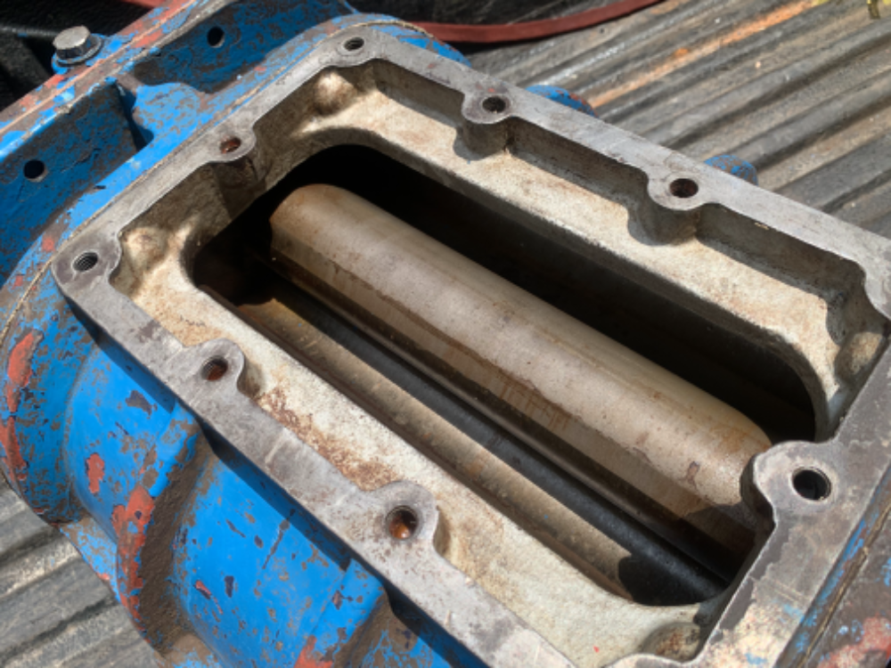 ขายรูทโบลเวอร์อัดอากาศ Rotary root blower made in Japan ขนาดท่อ 3นิ้ว made in Japan สภาพเดิมๆ ขายรูทโบลเวอร์อัดอากาศ Rotary root blower made in Japan ขนาดท่อ 3นิ้ว made in Japan สภาพเดิมๆ