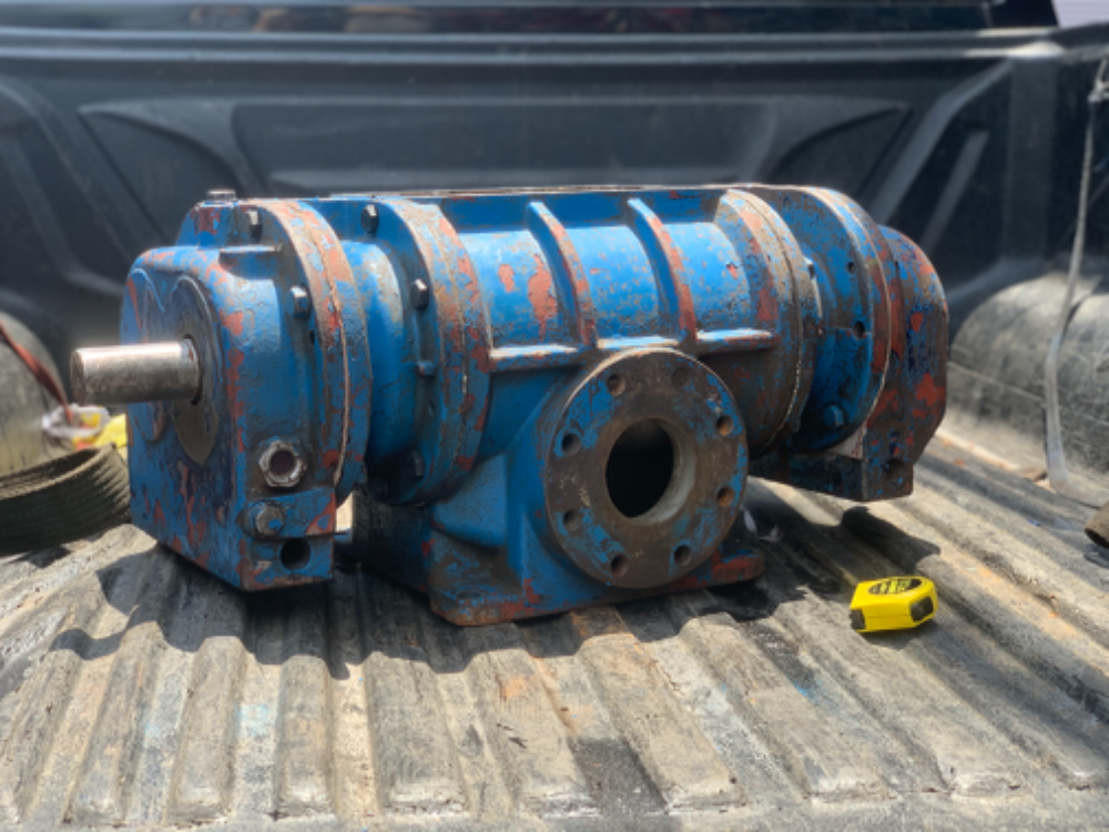 ขายรูทโบลเวอร์อัดอากาศ Rotary root blower made in Japan ขนาดท่อ 3นิ้ว made in Japan สภาพเดิมๆ