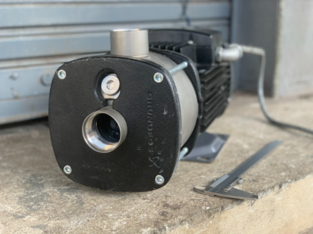 ขายปั๊มน้ำมัลติสเตจใบพัดสแตนเลส Grundfos 3HP. 220/380V สภาพสวยใหม่มาก ขนาดเข้า 1.5นิ้ว ออก 1.5นิ้ว หมุนนิ่ม พร้อมใช้งาน ขายปั๊มน้ำมัลติสเตจใบพัดสแตนเลส Grundfos 3HP. 220/380V สภาพสวยใหม่มาก ขนาดเข้า 1.5นิ้ว ออก 1.5นิ้ว หมุนนิ่ม พร้อมใช้งาน