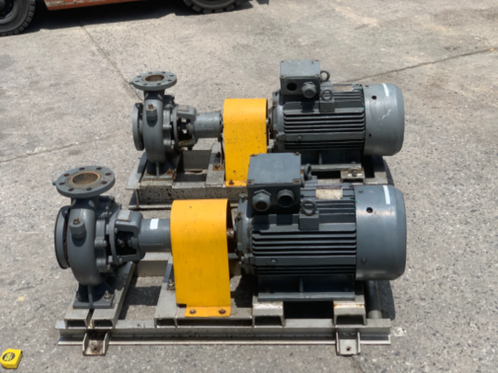 ขายชุดปั๊มน้ำหอยโข่งแรงดันสูง Kawamoto 25HP. 380V ใบพัดทองเหลือง ขนาดเข้า 4นิ้ว ออก 3นิ้ว สภาพสวยใหม่มาก หมุนนิ่ม พร้อมใช้งาน มี 2ชุดครับ ราคาชุดละ 29,500 บาท