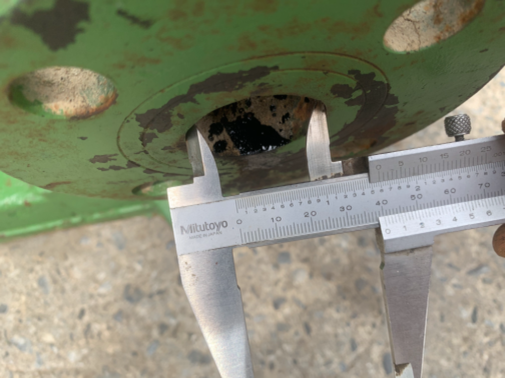 ขายชุดเฟืองปั๊มดูดของเหนียว-น้ำมัน Daito Kogyo ขนาดท่อ 2นิ้ว ต่อลด 1.5นิ้ว พร้อมแท่นมอเตอร์ Mitsubishi 7.5HP. 380V สภาพสวย