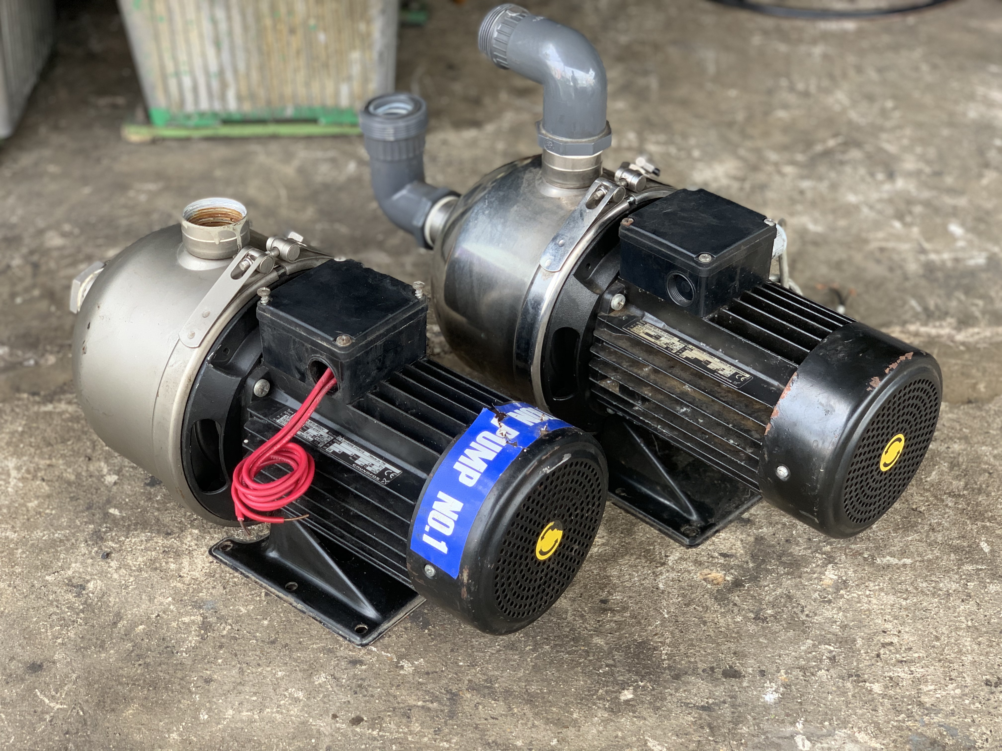 ขายปั๊มน้ำแรงดันสูงหัวปั๊มสแตนเลส Grundfos 2HP. 220/380V made in Germany สภาพสวยใหม่มาก หมุนนิ่ม พร้อมใช้งาน มี 2ตัวครับ ราคาตัวละ 6,200 บาท ขายปั๊มน้ำแรงดันสูงหัวปั๊มสแตนเลส Grundfos 2HP. 220/380V made in Germany สภาพสวยใหม่มาก หมุนนิ่ม พร้อมใช้งาน มี 2ตัวครับ ราคาตัวละ 6,200 บาท