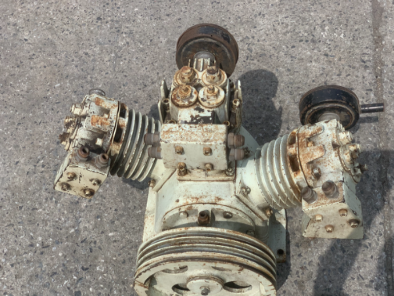 ขายหัวปั๊มลม Puma แบบ 3สูบ ขนาด 15แรงม้า สภาพดี หมุนนิ่ม พร้อมใช้งาน ขายหัวปั๊มลม Puma แบบ 3สูบ ขนาด 15แรงม้า สภาพดี หมุนนิ่ม พร้อมใช้งาน