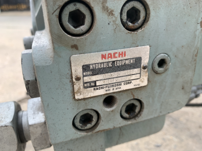 ขายชุดหัวปั๊มไฮโดรลิค Nachi Piston Pump พร้อมแท่นมอเตอร์ Mitsubishi 15HP. 380V made in Japan ทั้งชุดวาล์วคอนโทรล สภาพสวยใหม่มาก พร้อมใช้งาน