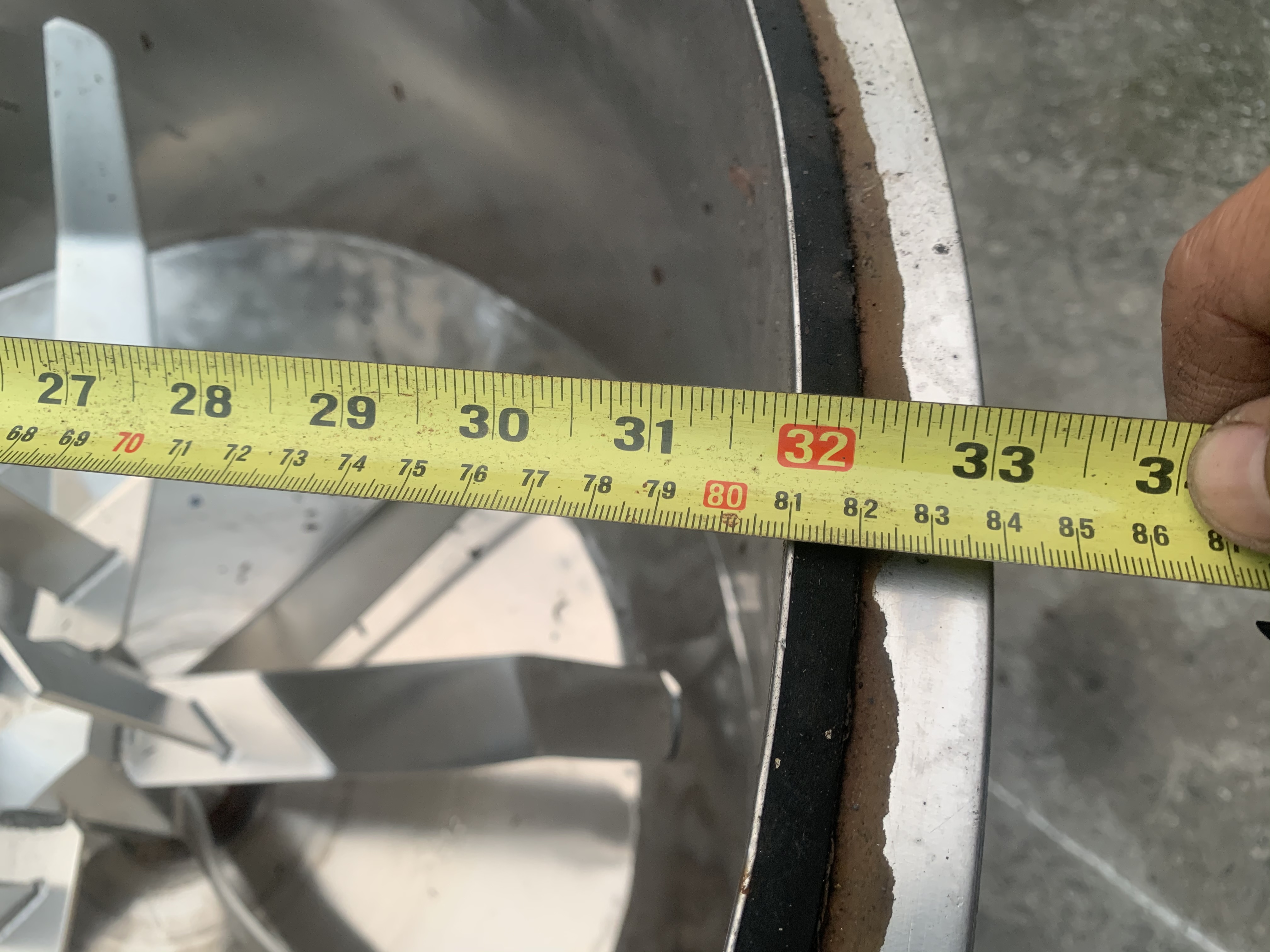 ขายถังกวน-ถังผสม พร้อมใบกวนสแตนเลส ชุดมอเตอร์เกียร์ Cycrodrive Sumitomo 5HP. 380V อัตราทด 1:17 made in Japan สภาพสวย โครงสร้างแข็งแรง พร้อมใช้งาน