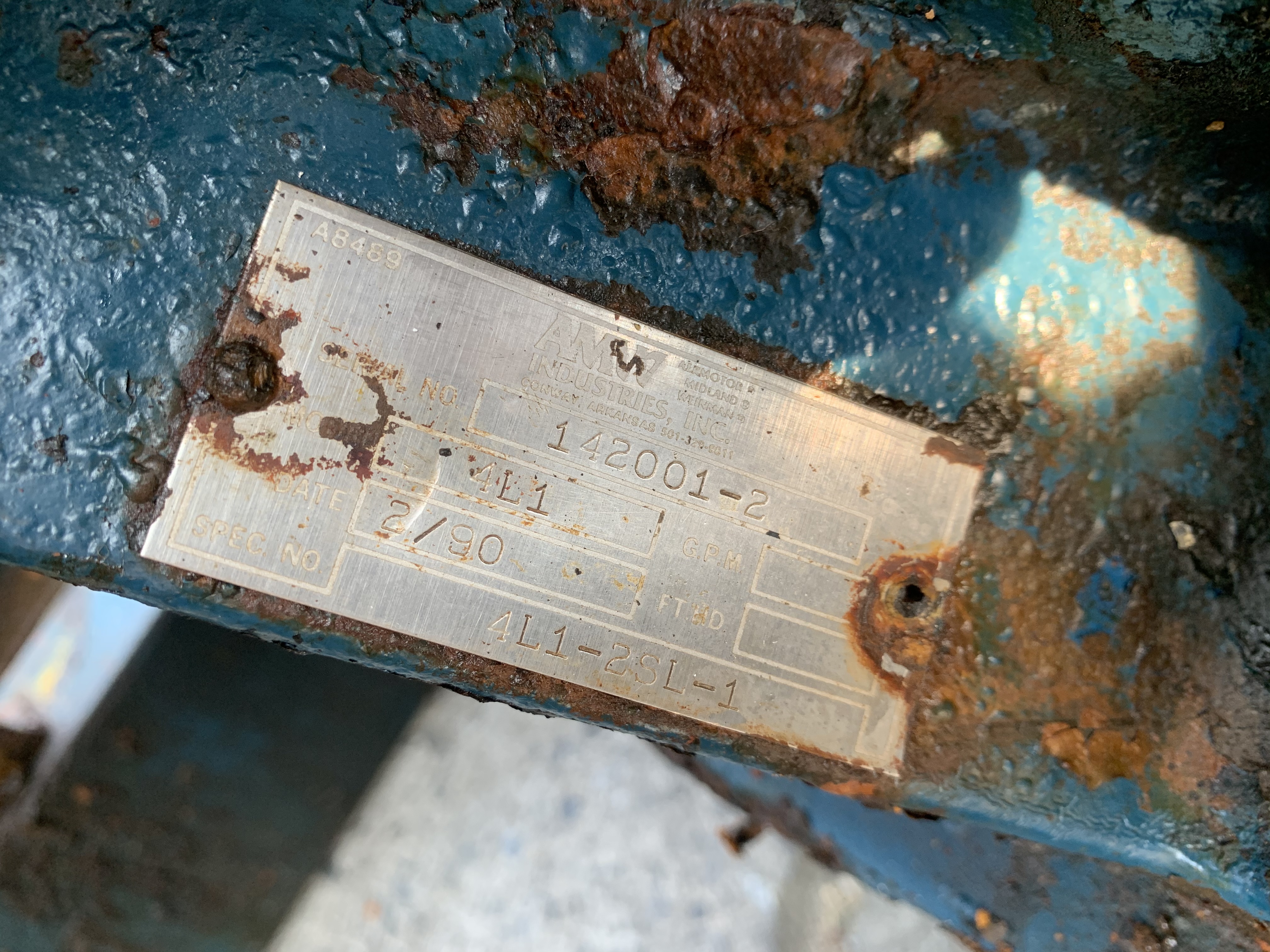 ขายชุดปั๊มน้ำแรงเหวี่ยงแรงดันสูง Split Case Weinman Pump made in USA. ขนาดเข้า 5นิ้ว ออก 4นิ้ว พร้อมชุดมอเตอร์ 30HP. 1450rpm. 380V ใบพัดทองเหลือง หมุนนิ่ม พร้อมใช้งาน มี 3ชุดครับ ราคาชุดละ 44,000 บาท ขายชุดปั๊มน้ำแรงเหวี่ยงแรงดันสูง Split Case Weinman Pump made in USA. ขนาดเข้า 5นิ้ว ออก 4นิ้ว พร้อมชุดมอเตอร์ 30HP. 1450rpm. 380V ใบพัดทองเหลือง หมุนนิ่ม พร้อมใช้งาน มี 3ชุดครับ ราคาชุดละ 44,000 บาท