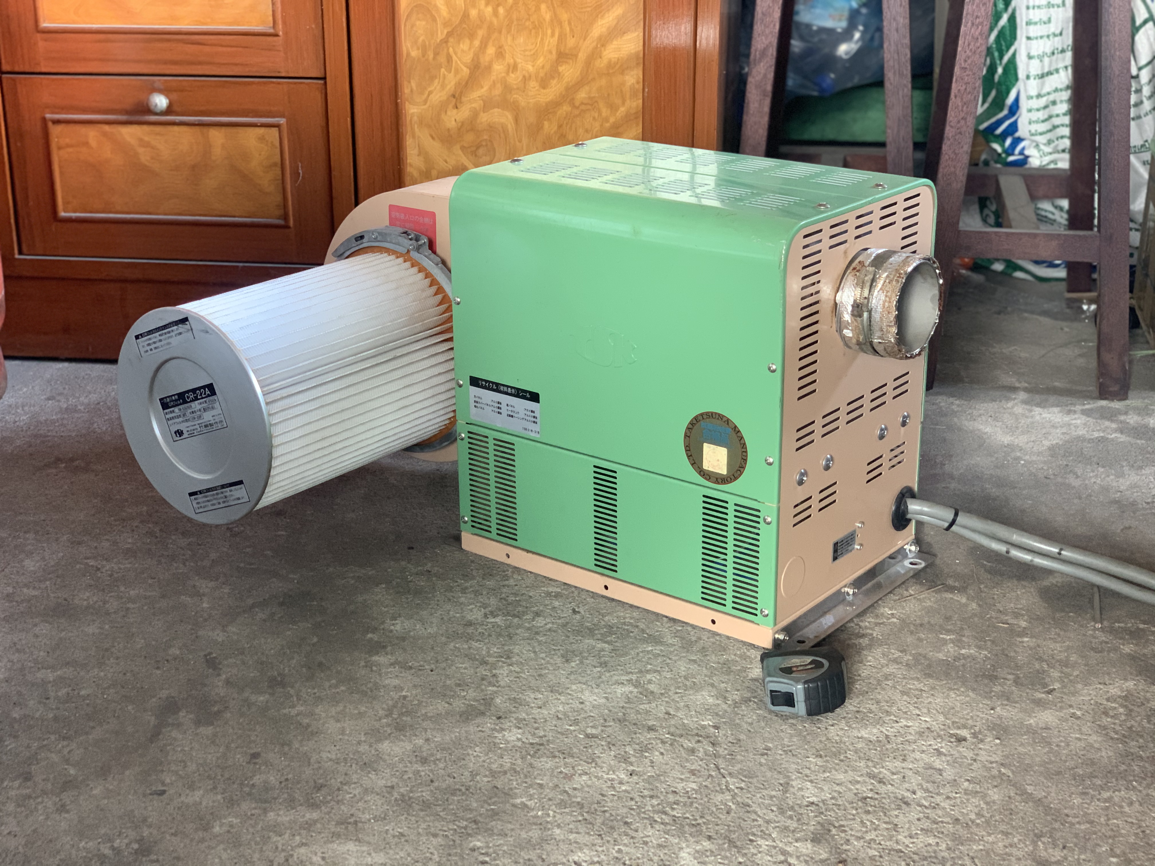 ขายชุดโบลเวอร์เป่าลมร้อน มีระบบฮีทเตอร์ในตัว Taketsuna ขนาดโบลเวอร์ 130W ฮีทเตอร์ขนาด 3Kw. ใช้ไฟ 220V 3สาย made in Japan ขนาดท่อ 3นิ้ว สภาพสวยใหม่มาก พร้อมใช้งาน ราคา 5,800 บาท