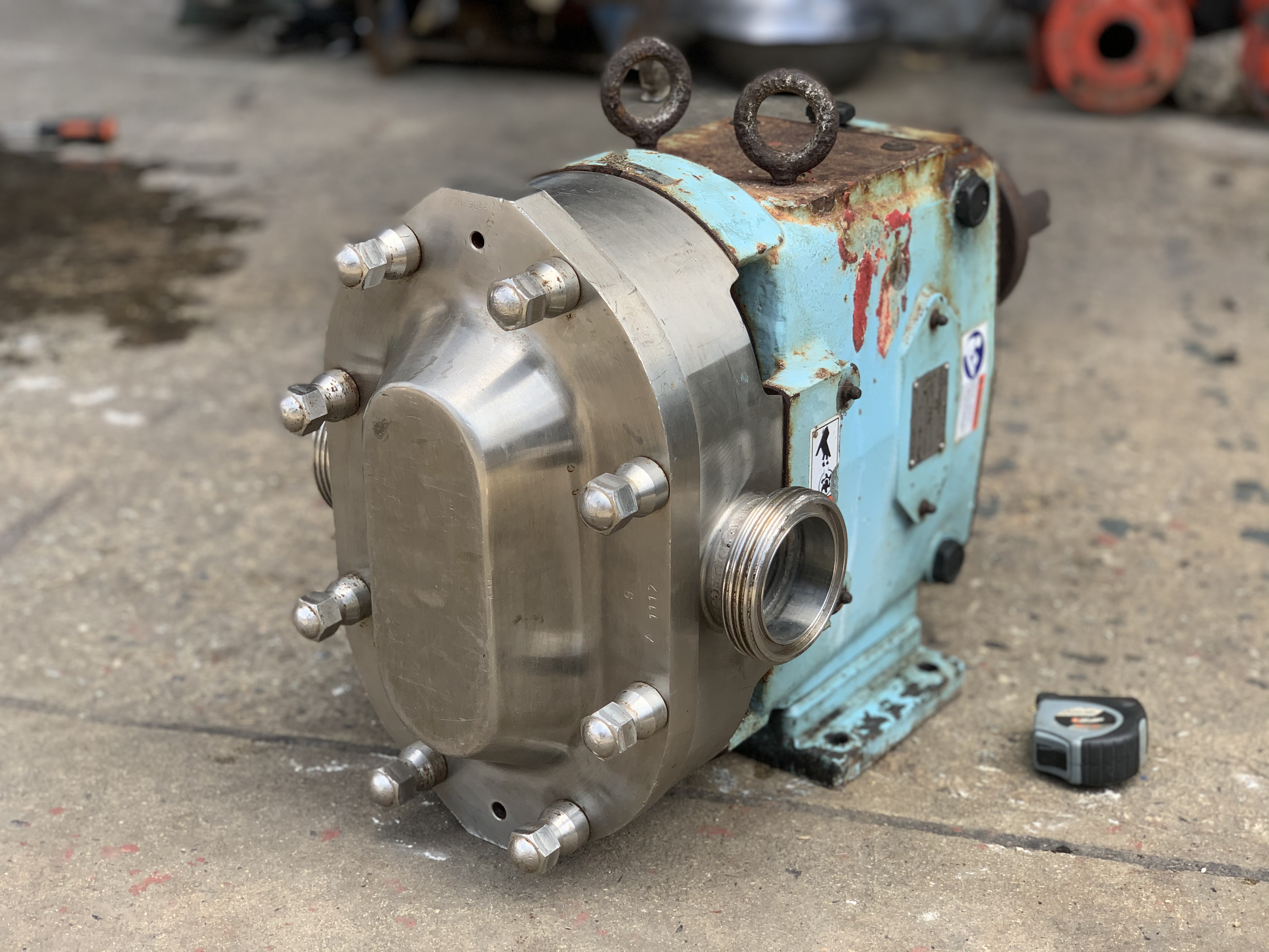 ขายหัวปั๊มดูดของเหนียวหัวสแตนเลส Waukesha Cherry-Burrell SPX Lobe Pump made in England สแตนเลส 316L ขนาดท่อ 2.5นิ้ว ตัวใหญ่มาก สภาพสวย หมุนนิ่ม ใช้ในงานผลิตอาหาร ดูดของเหนียว ของหนืด ดูดสารเคมีต่างๆ สภาพสวย หมุนนิ่ม พร้อมใช้งาน