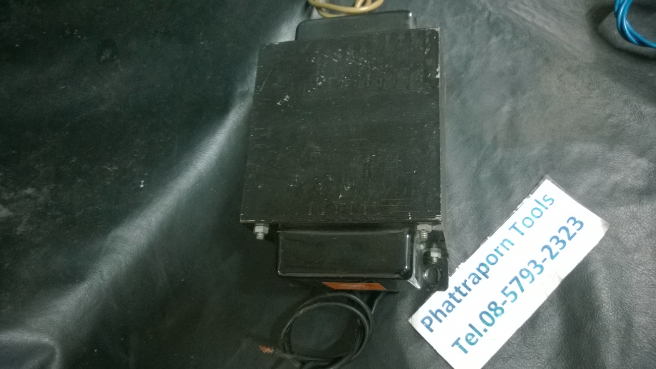 HENRY Step down Transformer 220V - 110V 2000W HENRY Step down Transformer 220V - 110V 2000W