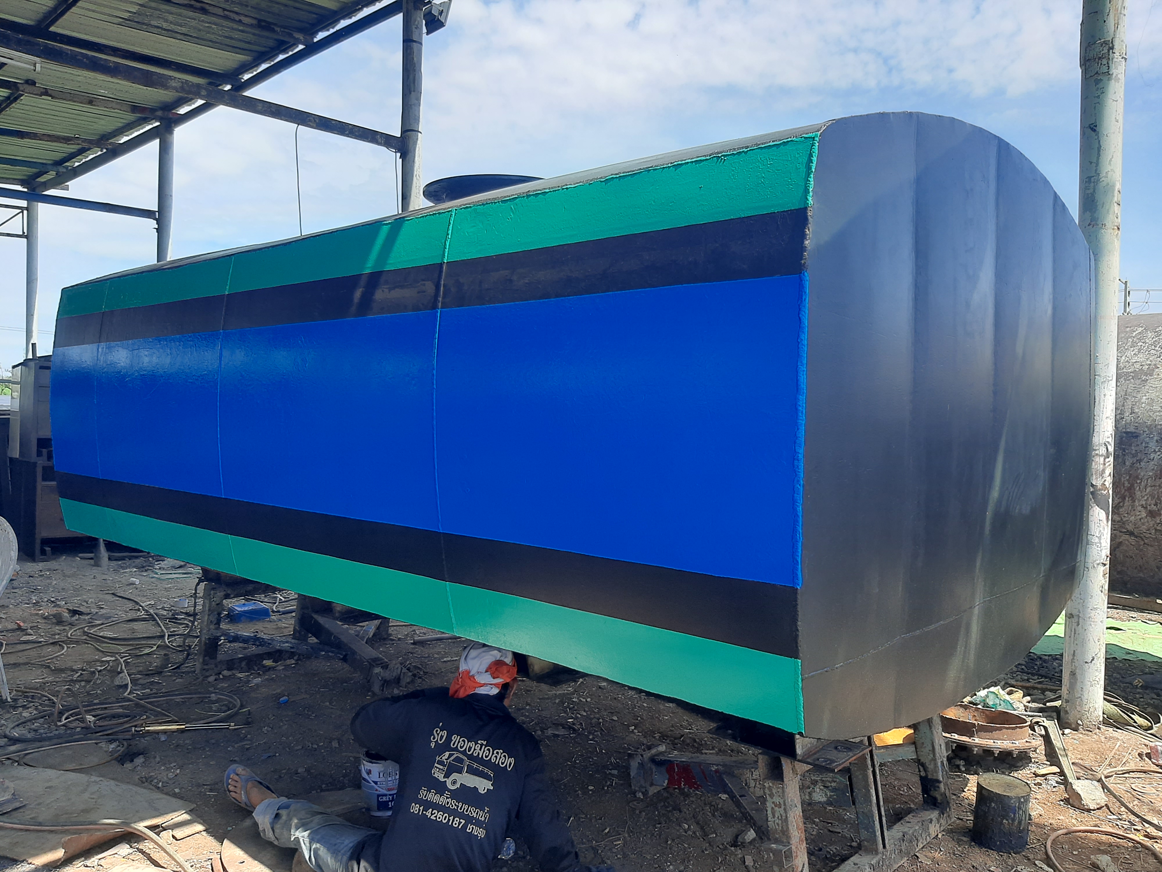 ขาย ถังน้ำ ถังน้ำมัน ติดรถ 11000ลิตร เหล็กหนา มีกั้นห้อง3ห้อง สภาพดี สนใจทักมาได้ค่ะ 0917926651