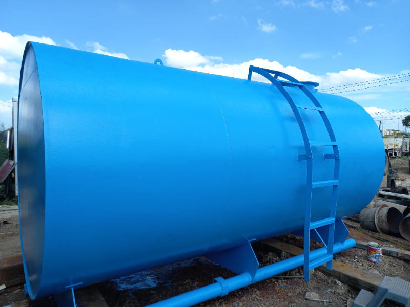 ขาย ถังน้ำมัน 9500ลิตร มือสอง กว้าง1.83ม.ยาว3.65ม.หนา6มิล สภาพดีสนใจทักมาได้ค่ะ 0852254655